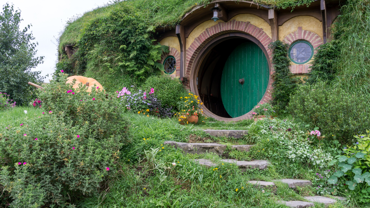 The Forbidden Notes: What Waits at the Threshold (in-person and zoom worship service at South Nassau ﻿Unitarian Universalist Congregation)