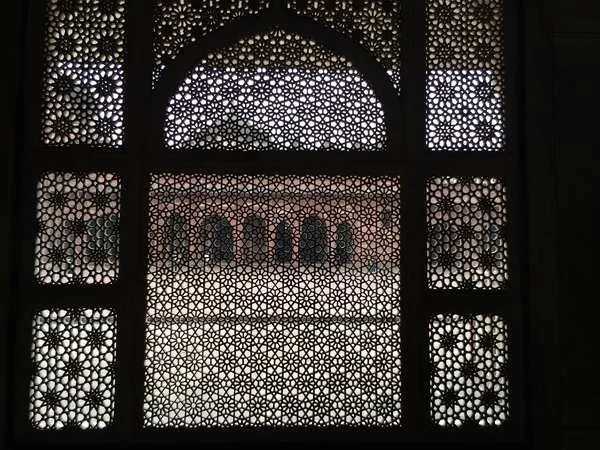 gallery_g16.jpg