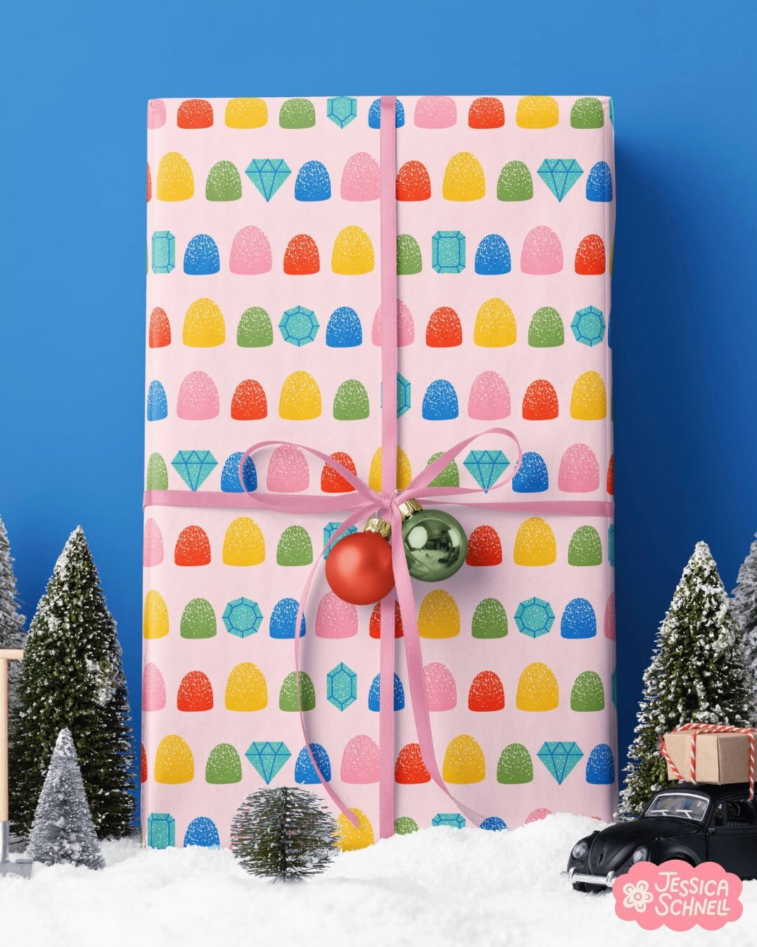 Sharing some mockups of my &ldquo;diamonds &amp; gumdrops&rdquo; pattern for #frostyandfestive2025 

Love this print on wrapping paper! And I also included an oven mitt because it would be super cute to use during holiday baking!👩&zwj;🍳

Hosted by: