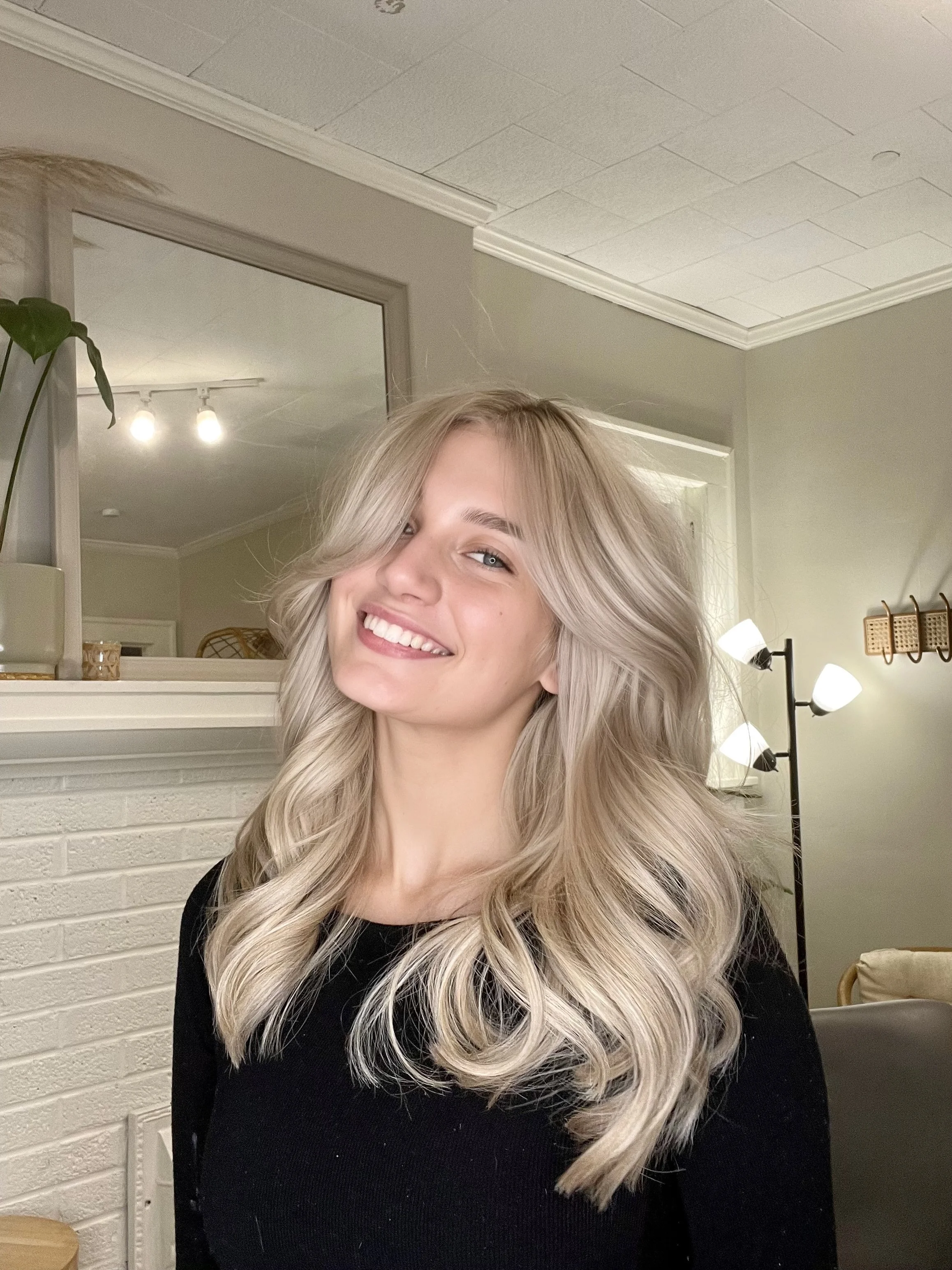 Facetune_27-11-2023-21-33-48.jpeg