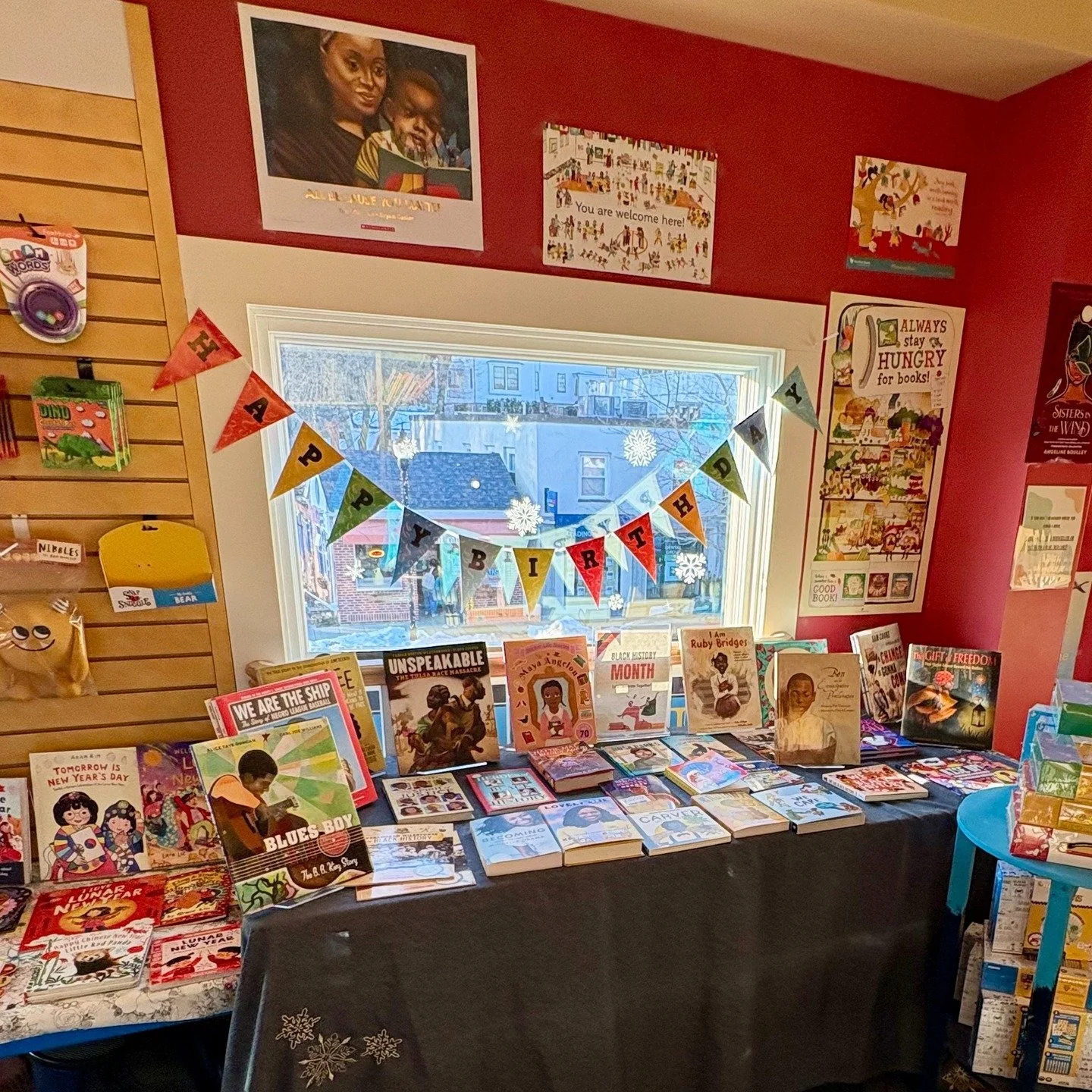 "Visiting [the shop] last week for the first time was a happy surprise. It is a very inviting space, being both well-lit and spacious"

❦ Our next community spotlight brings us to the main street of Belmont, Massachusetts for @belmontbooks!