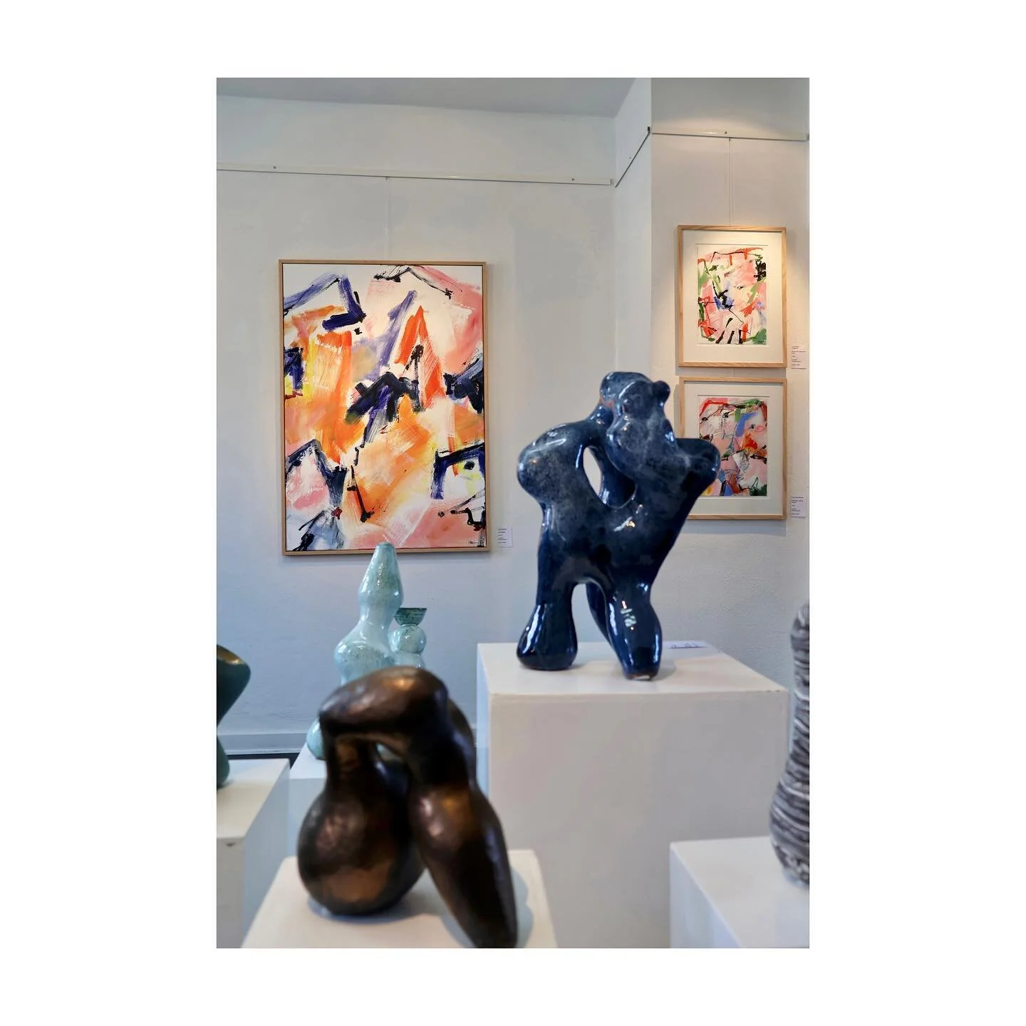 Fernisering i Tinghuset i Ebeltoft.🥂🎨

I g&aring;r &aring;bnede p&aring;skeudstillingen i Tinghuset. Det var en rigtig flot fernisering med sang, musik og masser af g&aelig;ster. 🥰

Udstillingen er &aring;ben fra den 23. marts til den 7. april kl.