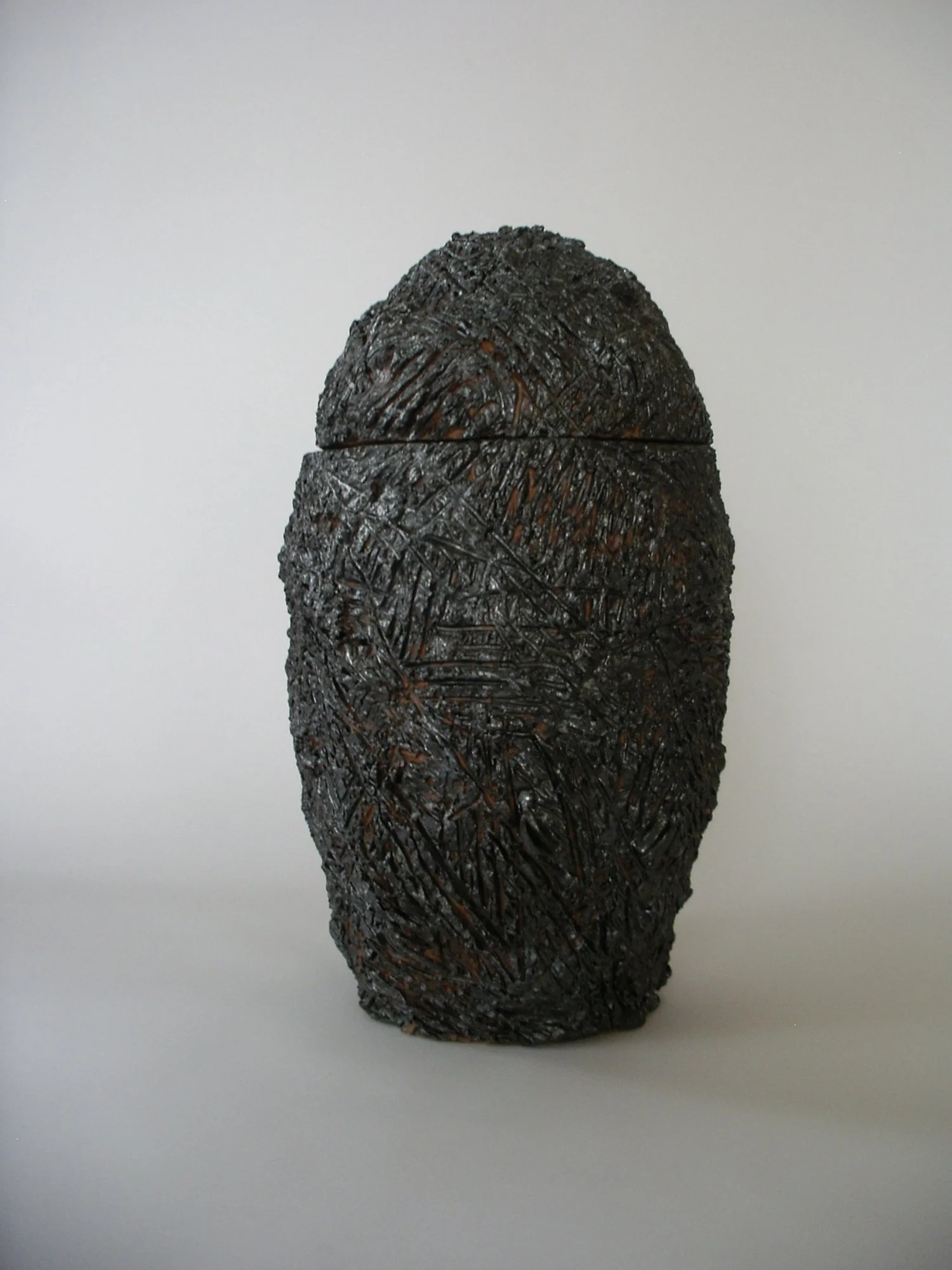27. José Ángel: por tus manos de remo en mesas de valles iluminados y de agua. 2024. High-fire stoneware with glaze. 9.25 x 5.25 x 5.25 inch. (23.49 x 13.33 x 13.33 cm)