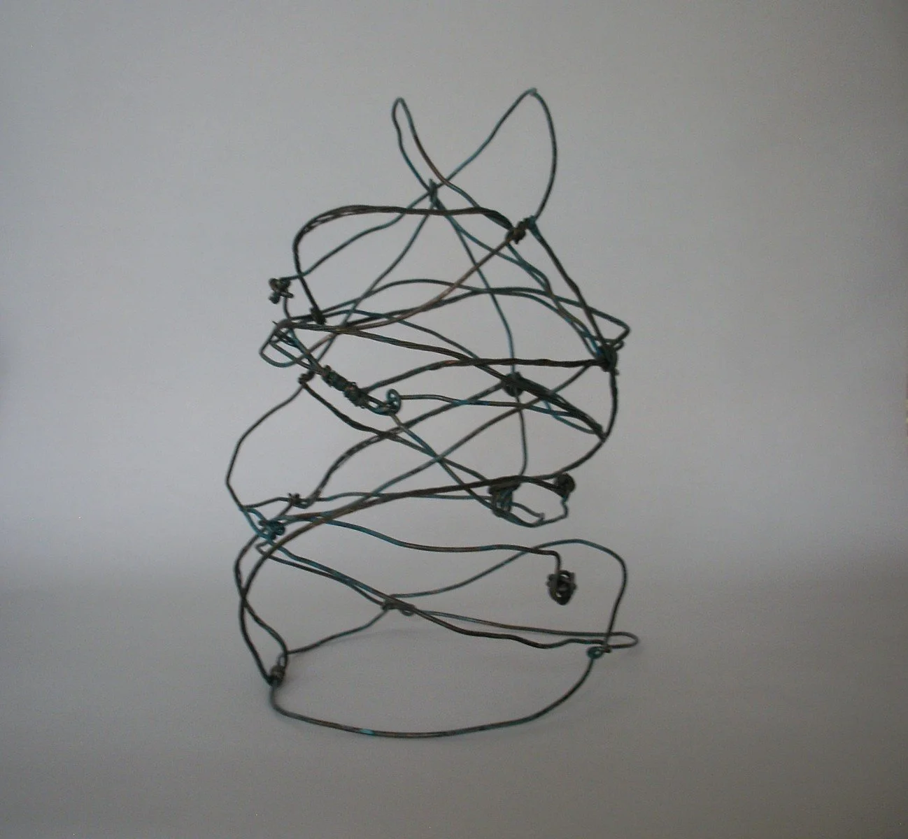 2026. Desaparecido. Copper wire. 10 x 6.5 x 7.5 inch (25.4 x    16.51 x 19 cm).