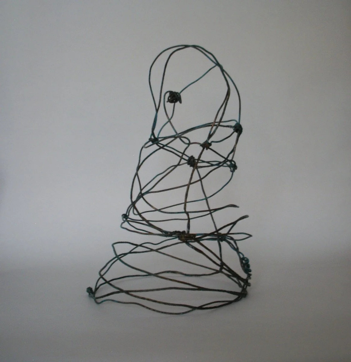 2026. muftaqid. Copper wire. 11.5 x 7 x 7.5 inch ( 29.21 x 17.78 x 19 cm).