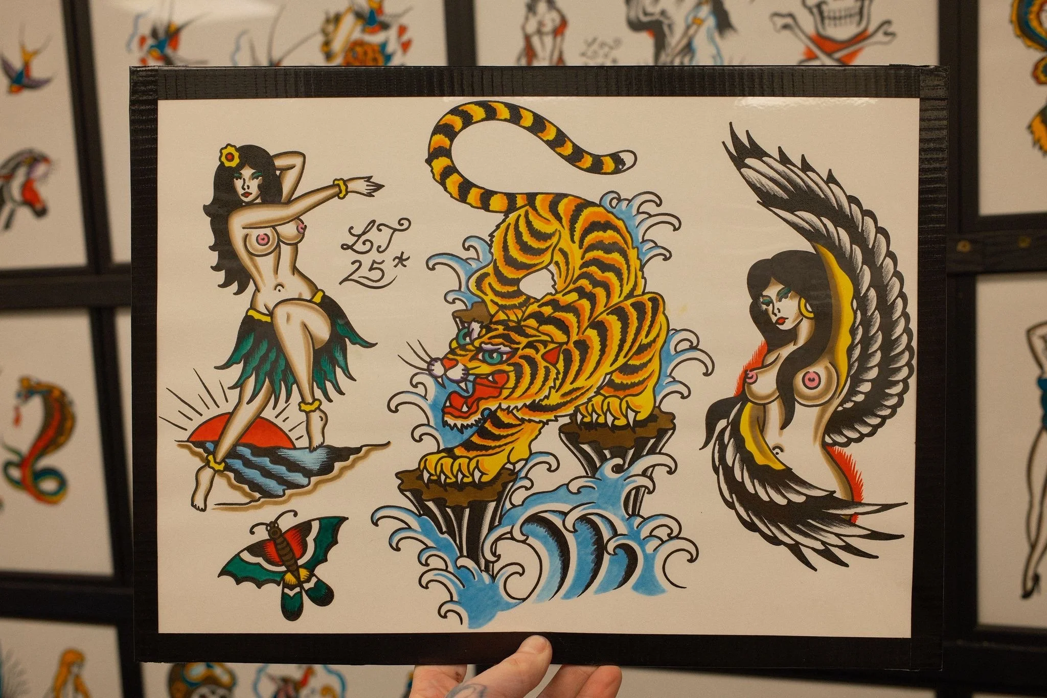 ~WALK IN SATURDAY~
Bold, fast and durable classics painted by @lewyttattooer, ready for your skin🎨🖌. Come and get some tomorrow. Walk-ins are served in order of arrival from 10:30 am.
.
.
.
#tattoo #tattooart #tattooartist #tattoos #tattooed #tatto