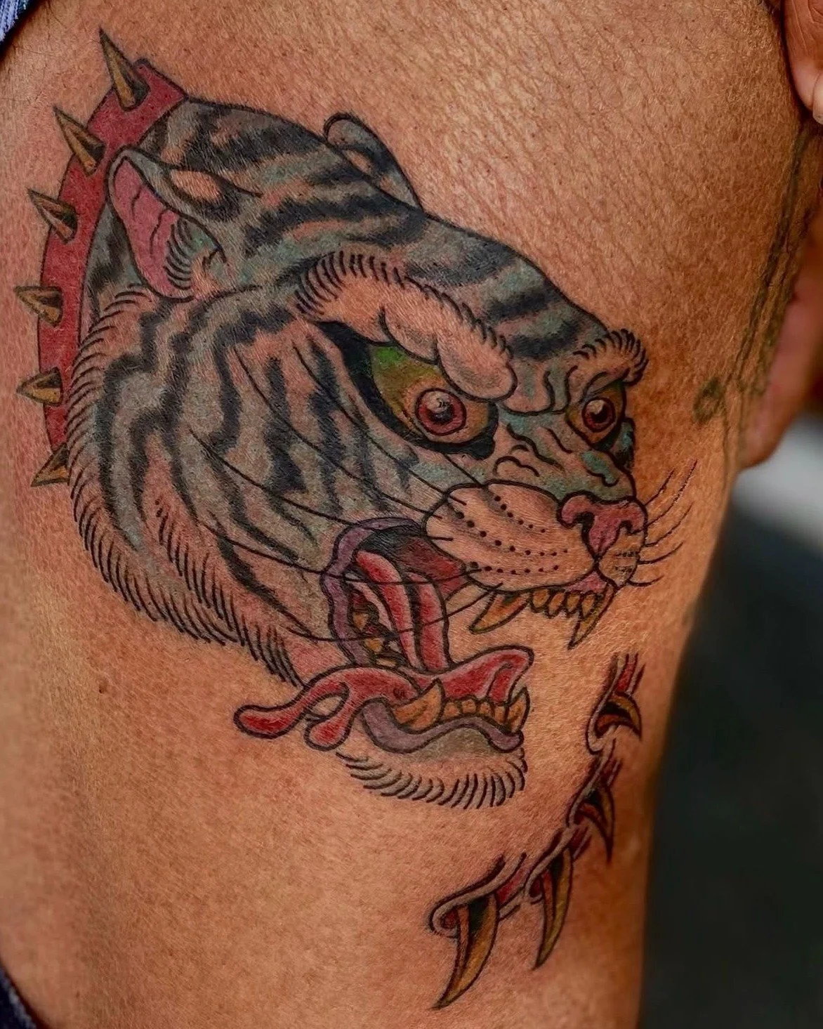 Suns out, tats out!🌞 The sun's kindly made an appearance at least 3 times this year, which probably means you're noticing all your gaps that need filling with cool tats... come and get 'em filled this week by one of our tattooers, and here are some 