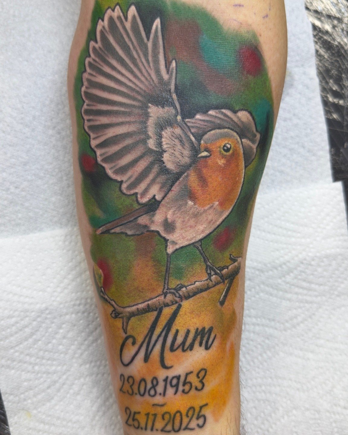 Some custom work that has come through the doors by @the_beard_tattoo 🌙. Small or large, colour or black and grey, your idea or ours; it doesn't matter!

For bookings, send us a message or fill in our online contact form📩.
.
.
.
#tattoos #tattoosgl