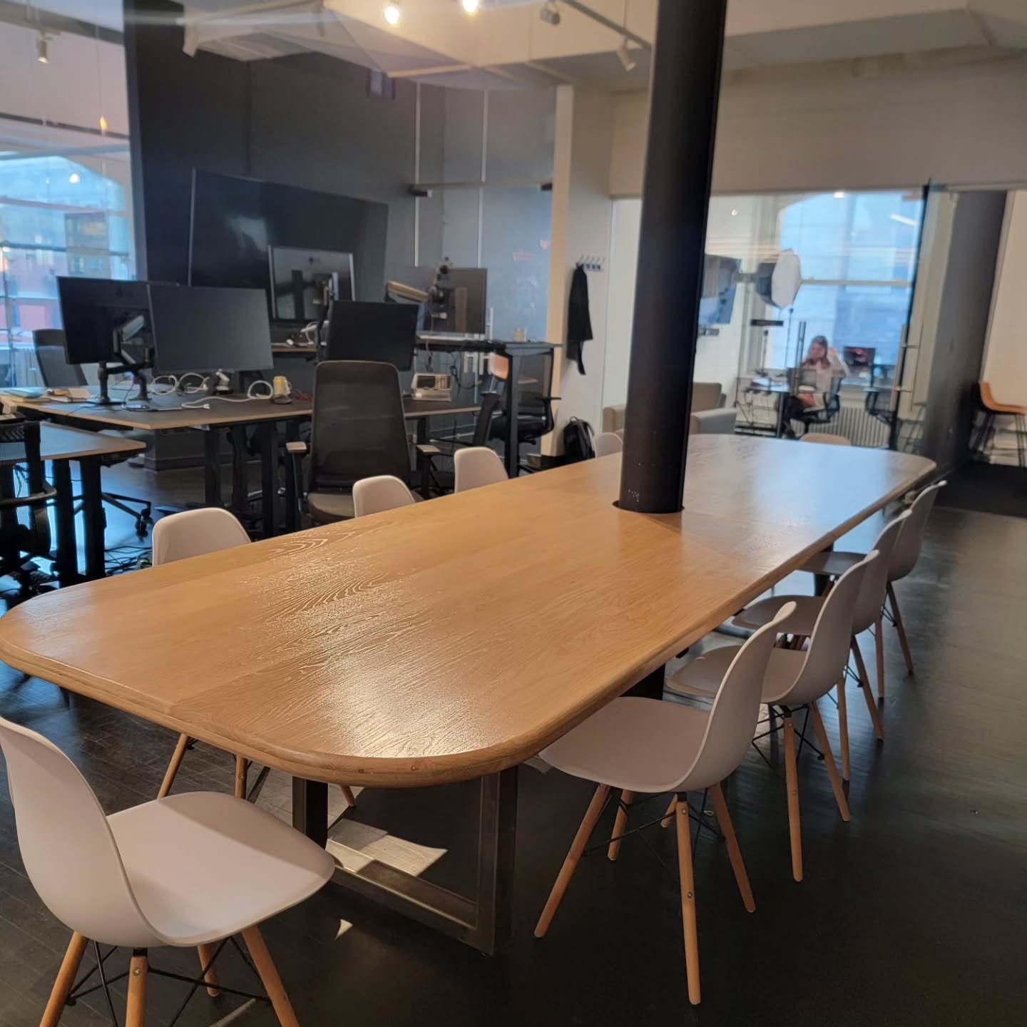 Custom 13 Foot White Oak Table

#custom #soho #finance #whiteoak #carpentry #nyc