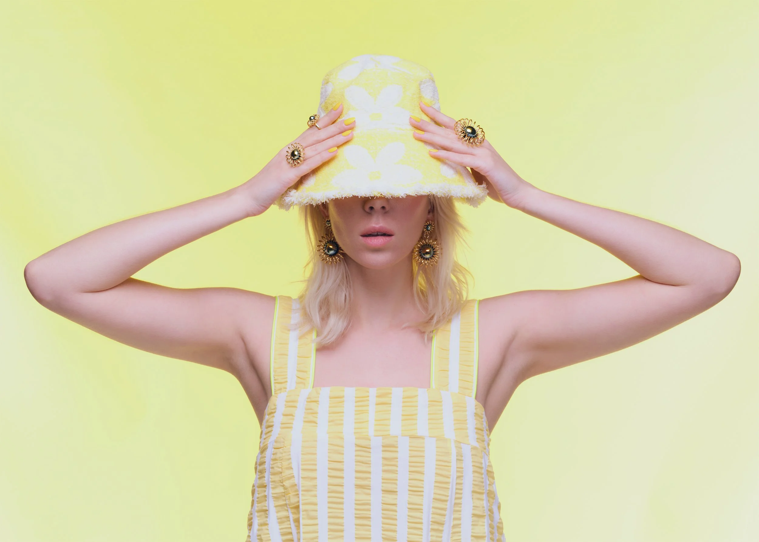 LAURA-SUNNY-BUBBLE La Mome Bijou.jpg