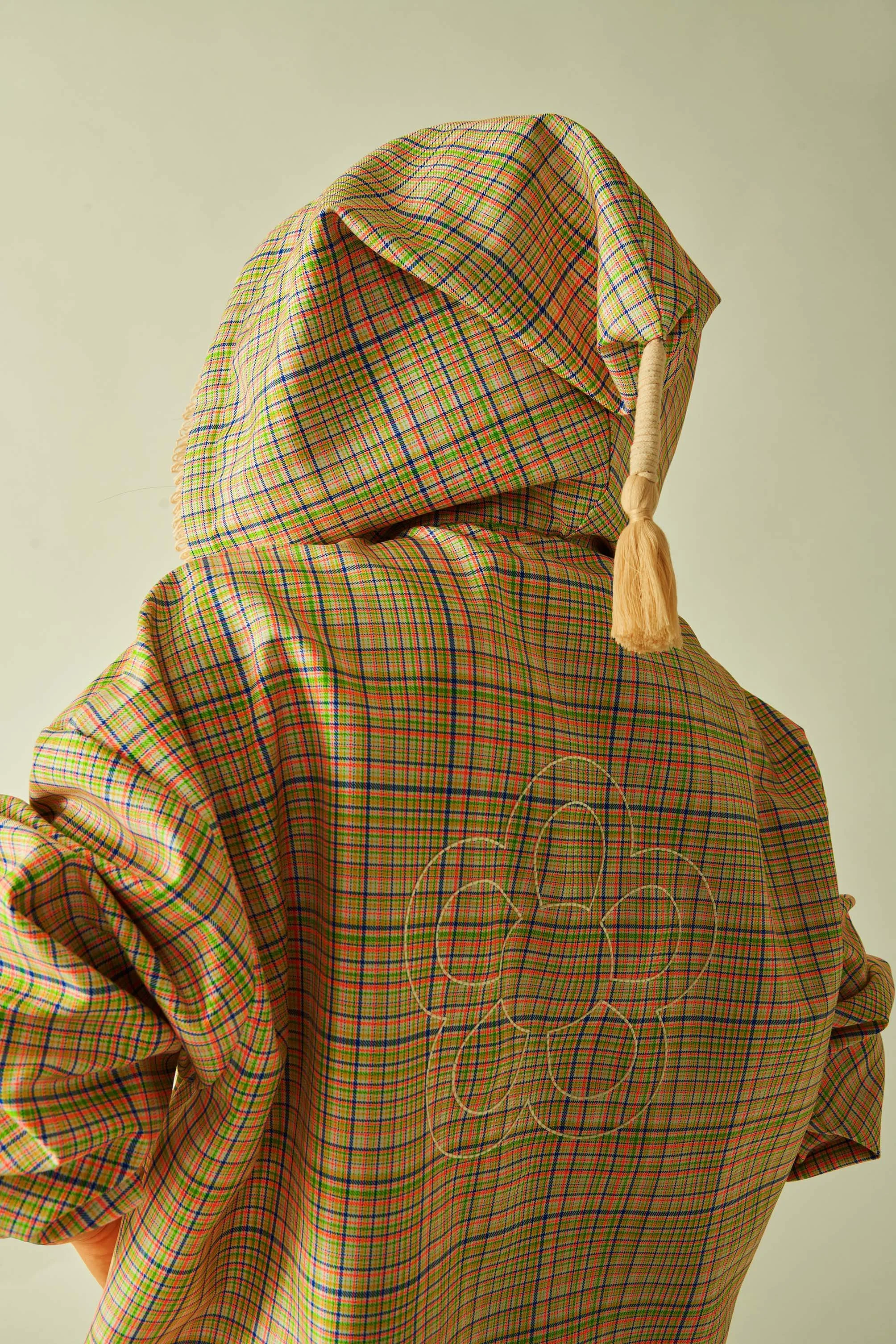 CH_185644 flower Poncho.jpg