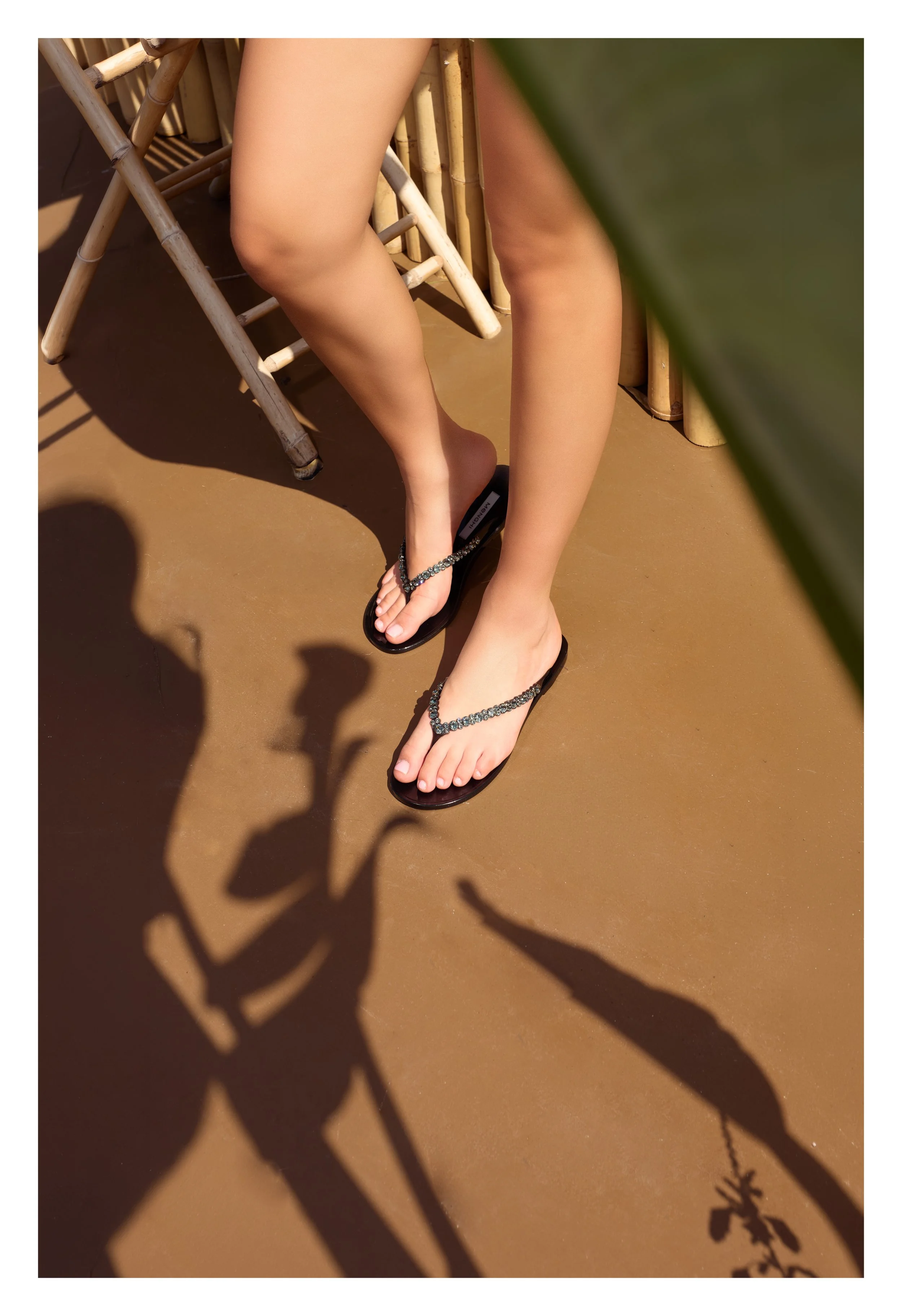 BERTA SW FLAT SANDAL BLACK GEL.jpeg