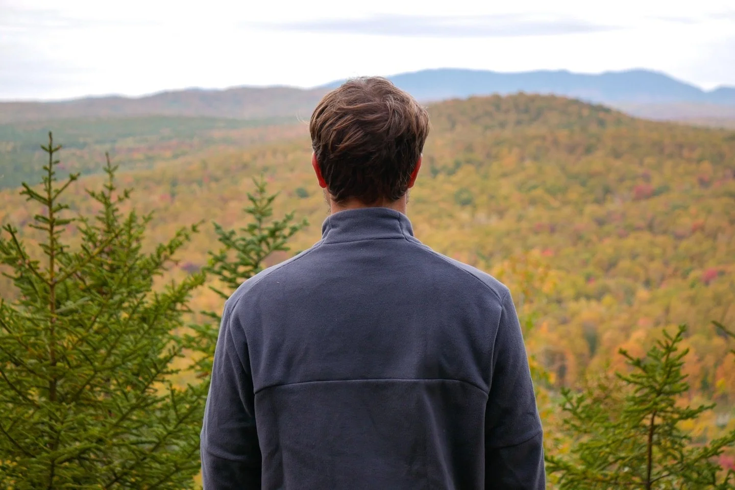 Notre escapade du week-end en van nous a conduit jusqu&rsquo;&agrave; la r&eacute;gion du lac M&eacute;gantic. 🚐

C&rsquo;est avec grand plaisir que nous avons constat&eacute; que le changement des couleurs des feuilles &eacute;tait d&eacute;j&agrav