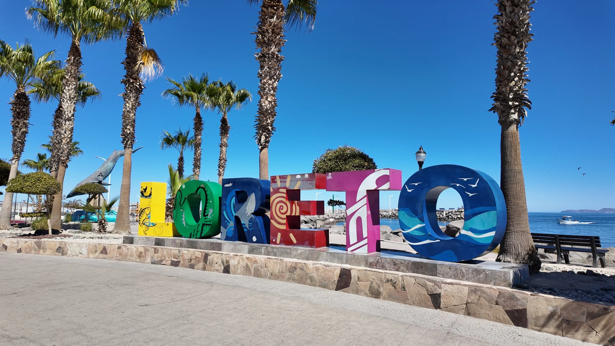 Les fameuses lettres colorées de Loreto