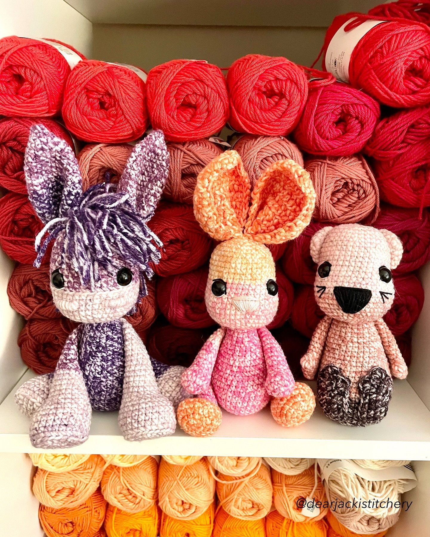 Happy #internationalamigurumiday ❤️❤️❤️

To celebrate this is Romeo, Bunti and Mischa 

Happy Ami Making!🧶❤️

#crochet #amigurumi #dearjackistitchery #yarncakeamigurumi #crochetdonkey #crochetbunny #crochetotter #sharemylby #lionbrandyarn #mandalaya