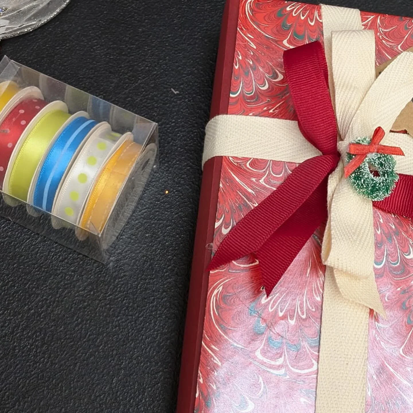 Our next gift wrapping fundraiser afternoon will be on December 13! 

Bring your gifts over to 840 Custer for custom wrapping with extra special zhuzhing!

100% of your donation will go towards supporting our mission to build community through the bo