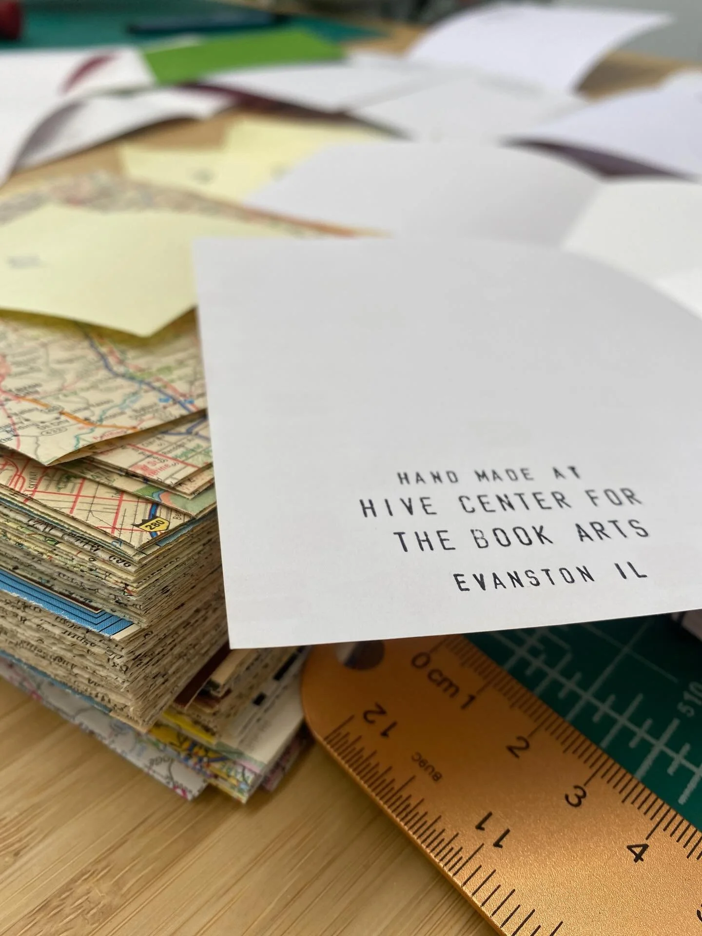 Sneak peek at one of the Hive goodies that will be in ALL goody bags for Independent Bookstore Day @indiebookstoreday trollies and buses travelling around Chicagoland!

Do stop by 840 Custer on Saturday while you&rsquo;re out and about on your indie 