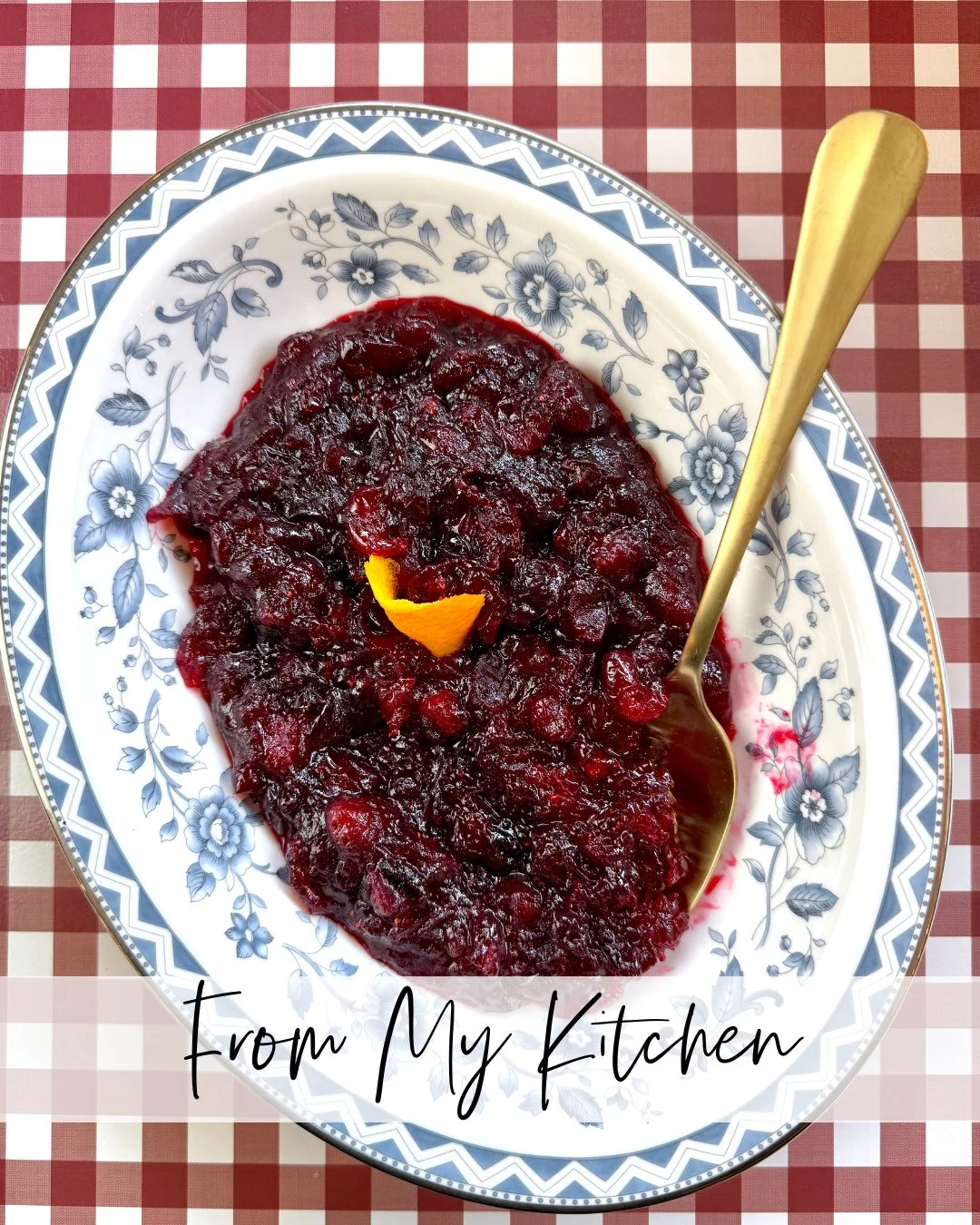 🦃 Did you catch my Thanksgiving episode From My Kitchen?⁠
⁠
I showed you how to make the EASIEST homemade cranberry sauce (only 4 ingredients!) AND shared what I'm most grateful for this season &ndash; being YOUR buyer agent representative! 🏡💕⁠
⁠
