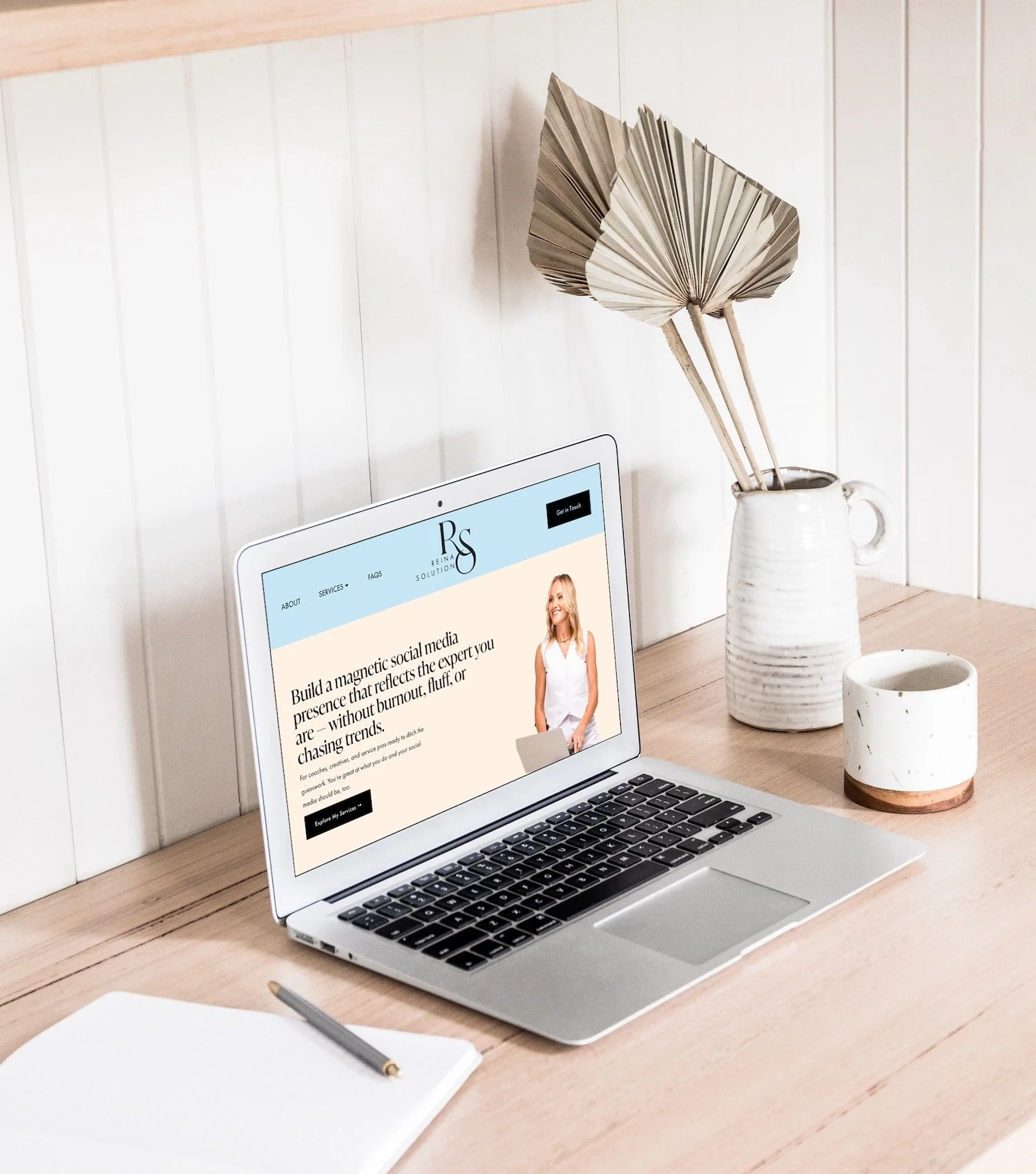 Reina Solution portfolio for Fiona Sloan Studio