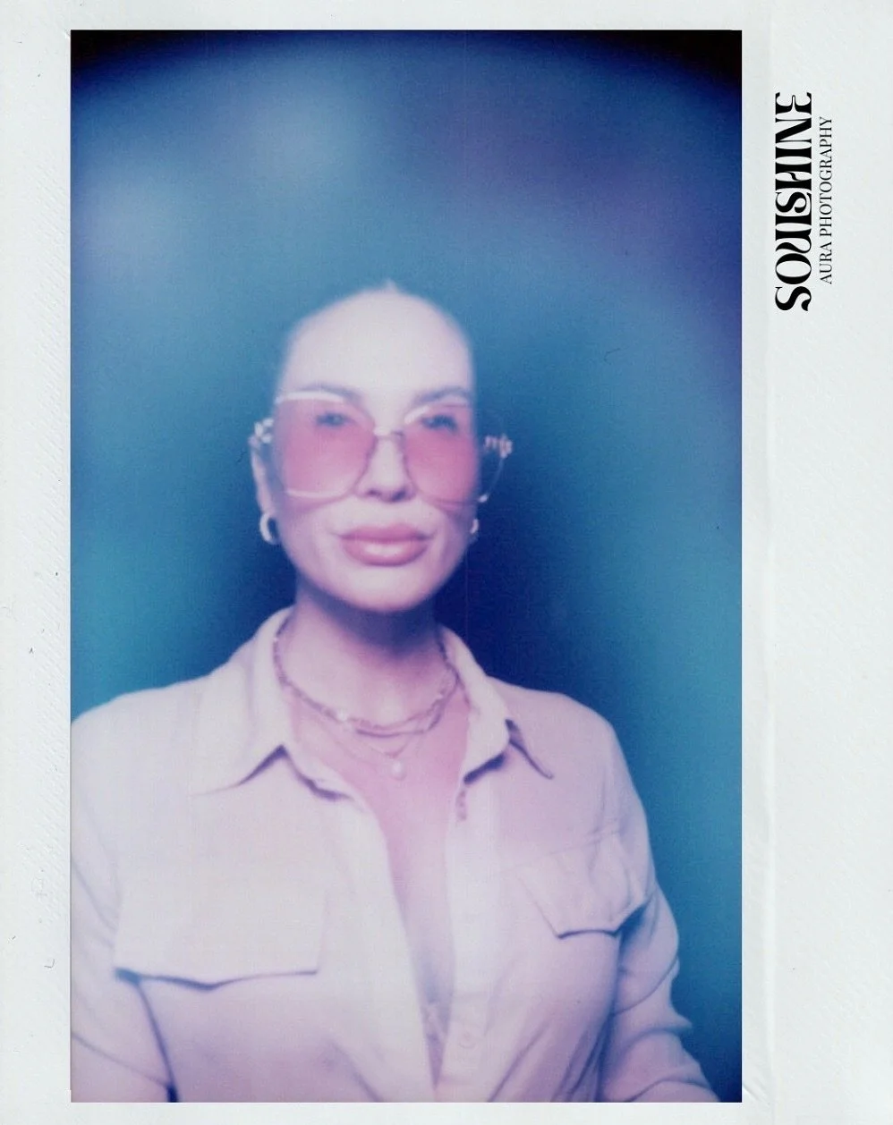 Auras from the archives... Look at these souls ✨🌈
⠀⠀⠀⠀⠀⠀⠀⠀⠀
First pop-up of the month is this TODAY 11/1 in Fredericksburg VA at @collective.oncambridge from 3pm-6pm and we are fully booked! 🫶🏻

Our November &amp; December pop-ups will be limited 