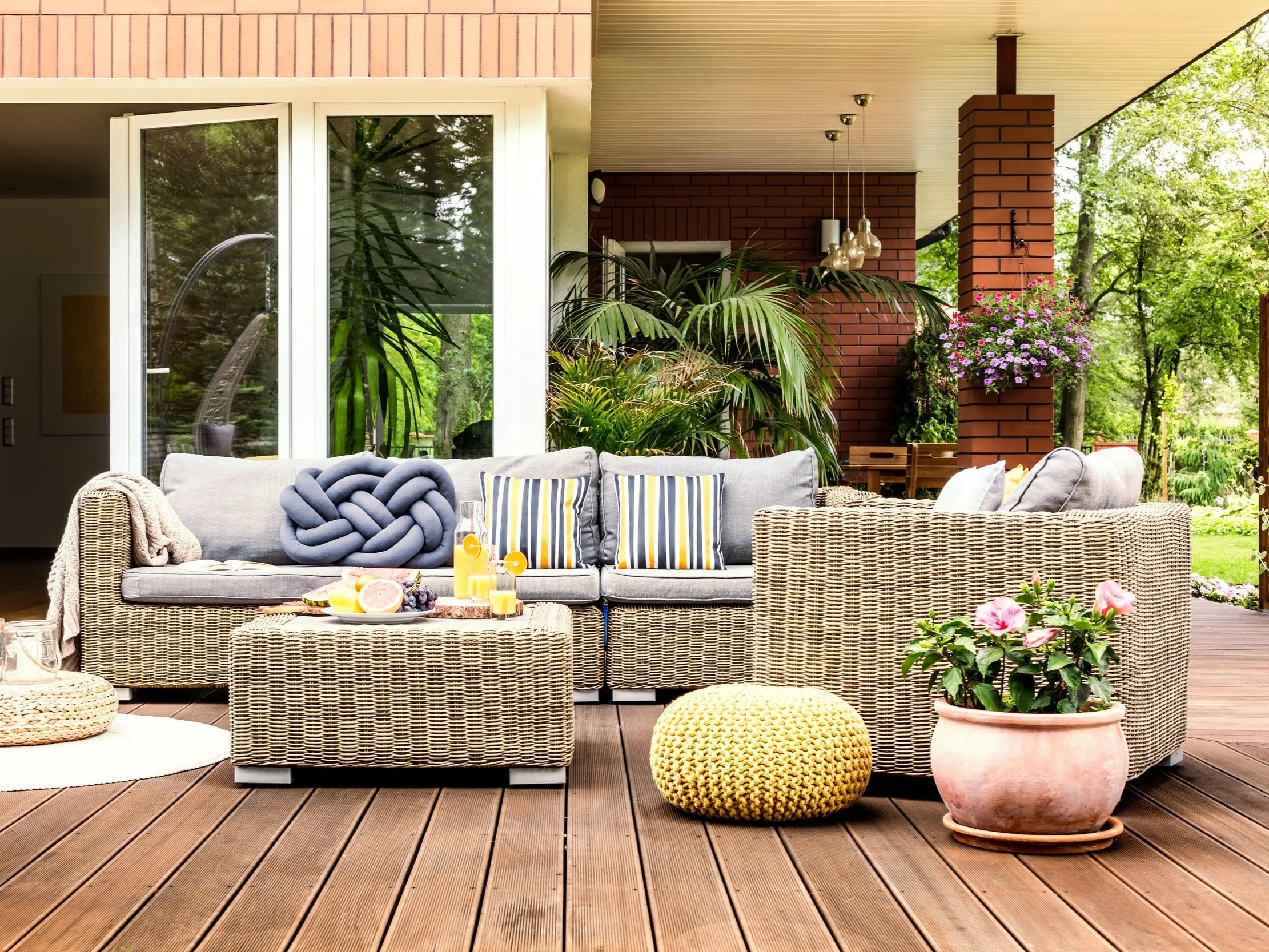5 Ways to Refresh Your Outdoor Space