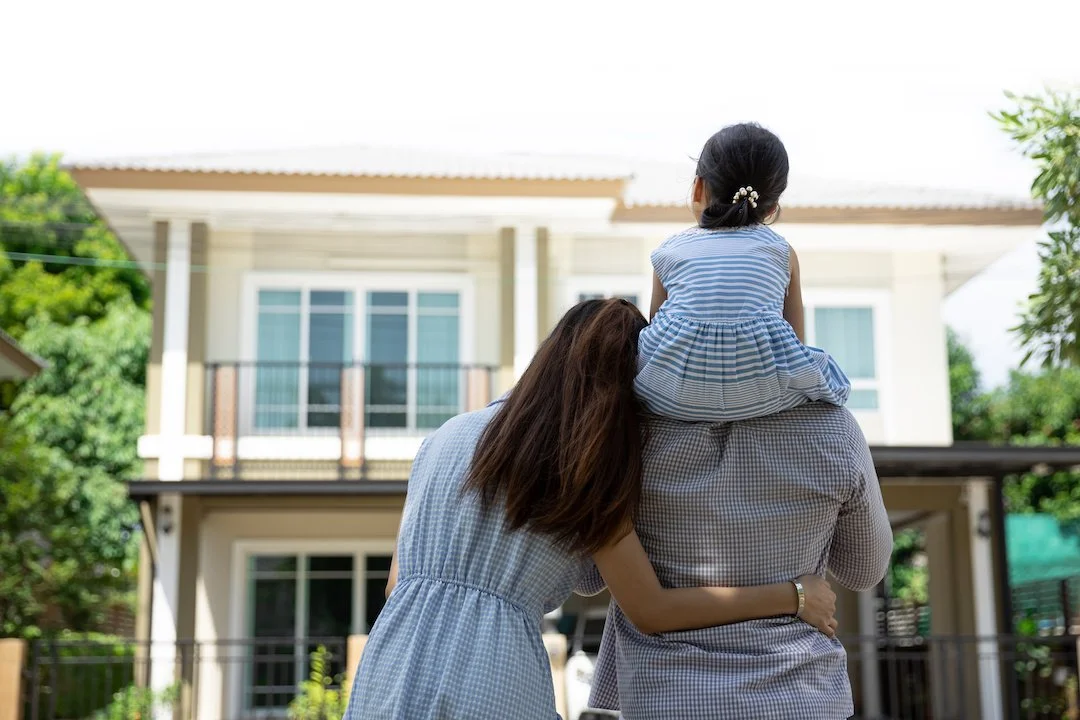Beat the Heat: Smart Strategies for Summer Home Hunting