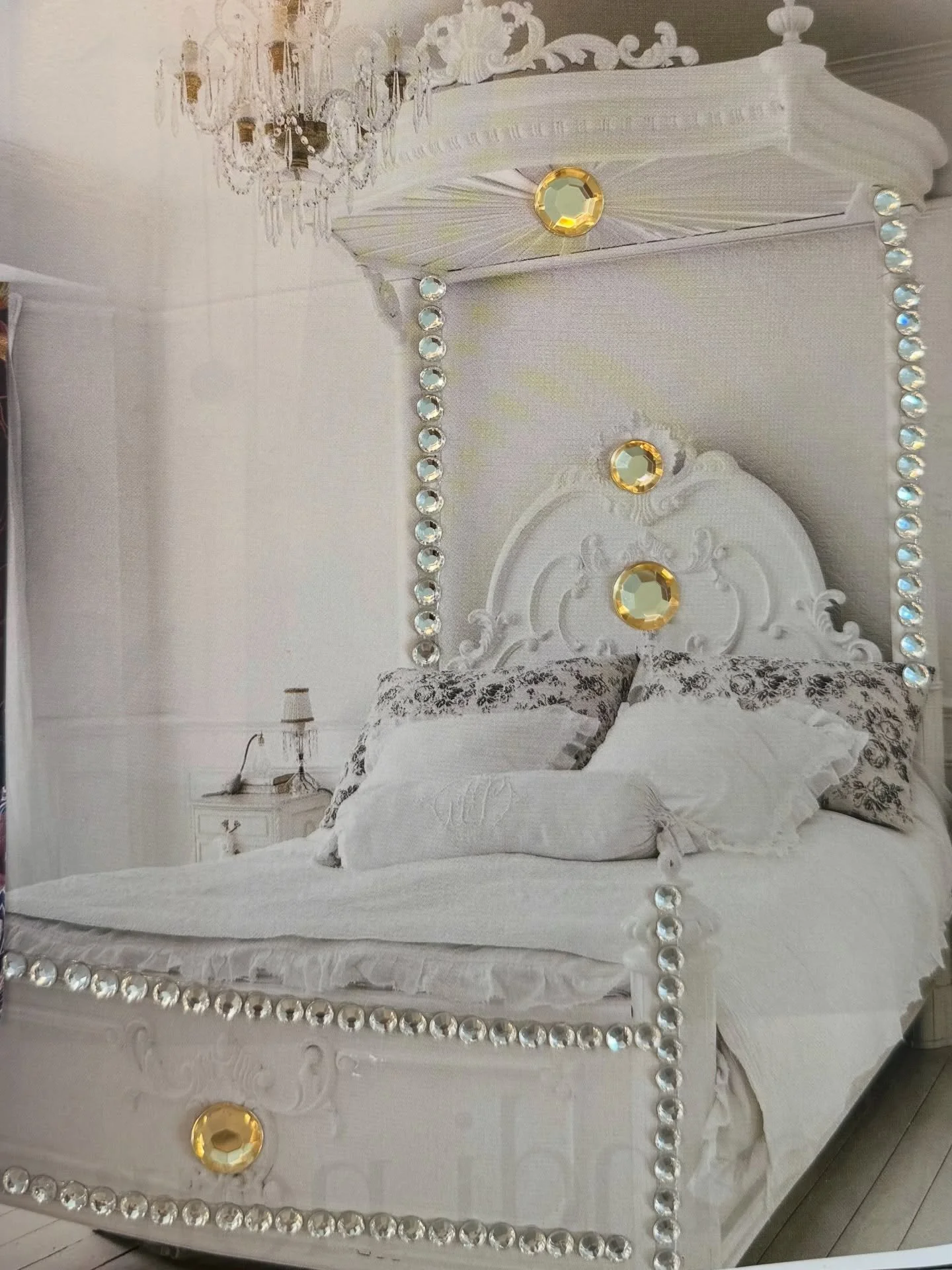 Every fairy goddaughter deserves her own special Bible story! 🧚✨ After writing one for her sister, my sweet Lara was feeling left out, so I waved my magic wand, prayed about what to write, and organised some time alone together where we could craft 