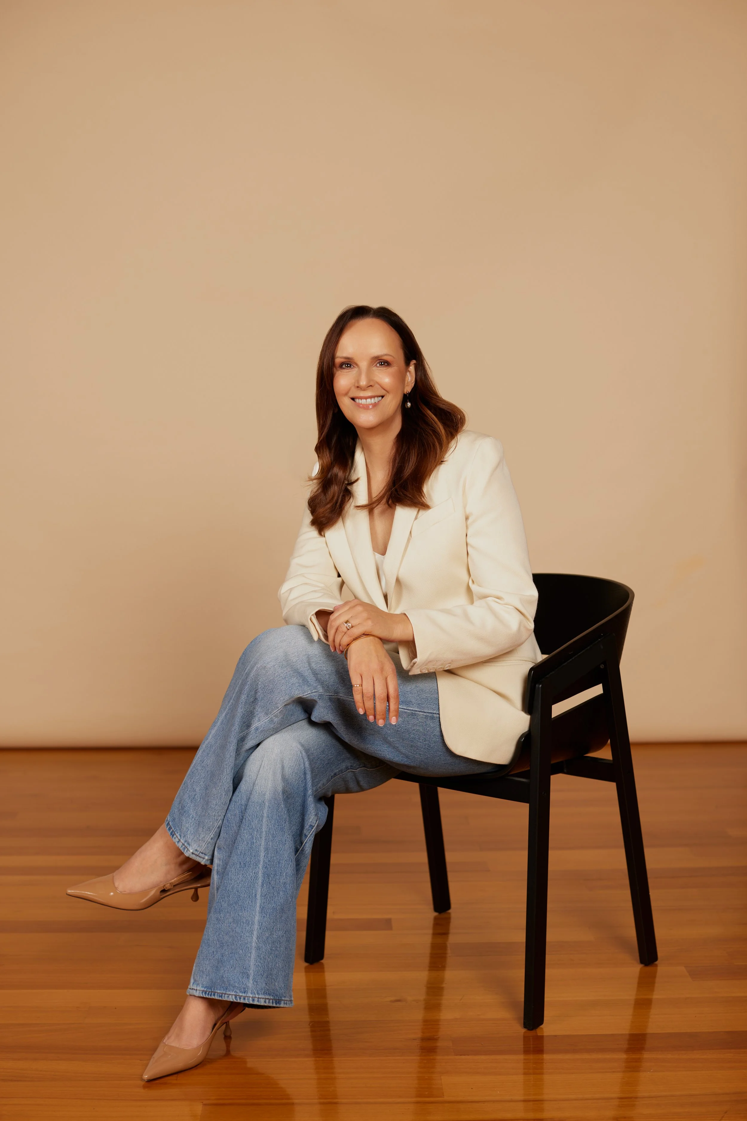 Tracey Thorp is a biblical fiction author of Rachel, Beloved of Israel her debut novel