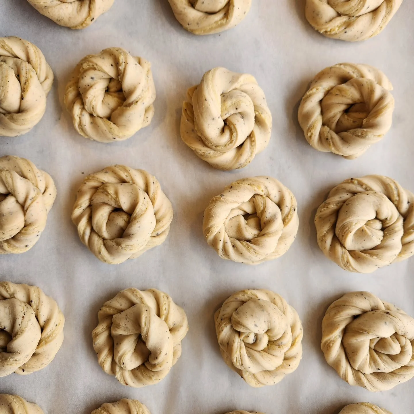 These swedish cardamom buns are truly the best. They are pillowy soft and packed with cardamom! 

#cardamom#swedishbuns#nordicbaking#supportlocal#microbakerylife