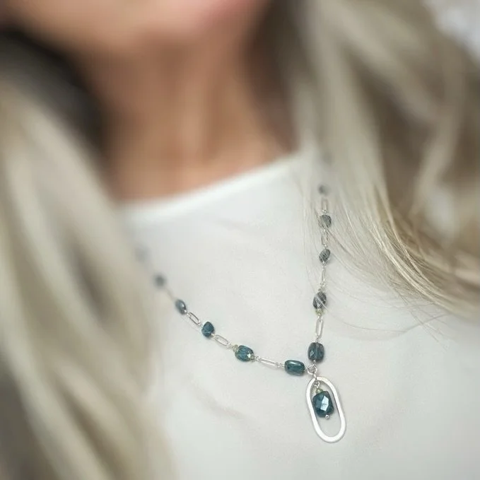 This fun one &mdash; aqua apatite stones + fine silver loops, hand wire-wrapped in sterling.

And yes&hellip; she&rsquo;s already gone. 😉

That&rsquo;s the Studio Series for you. 🌿✨

#abaloriajewelryseattle
#aquapatite
#studioseries
#oneofakindjewe