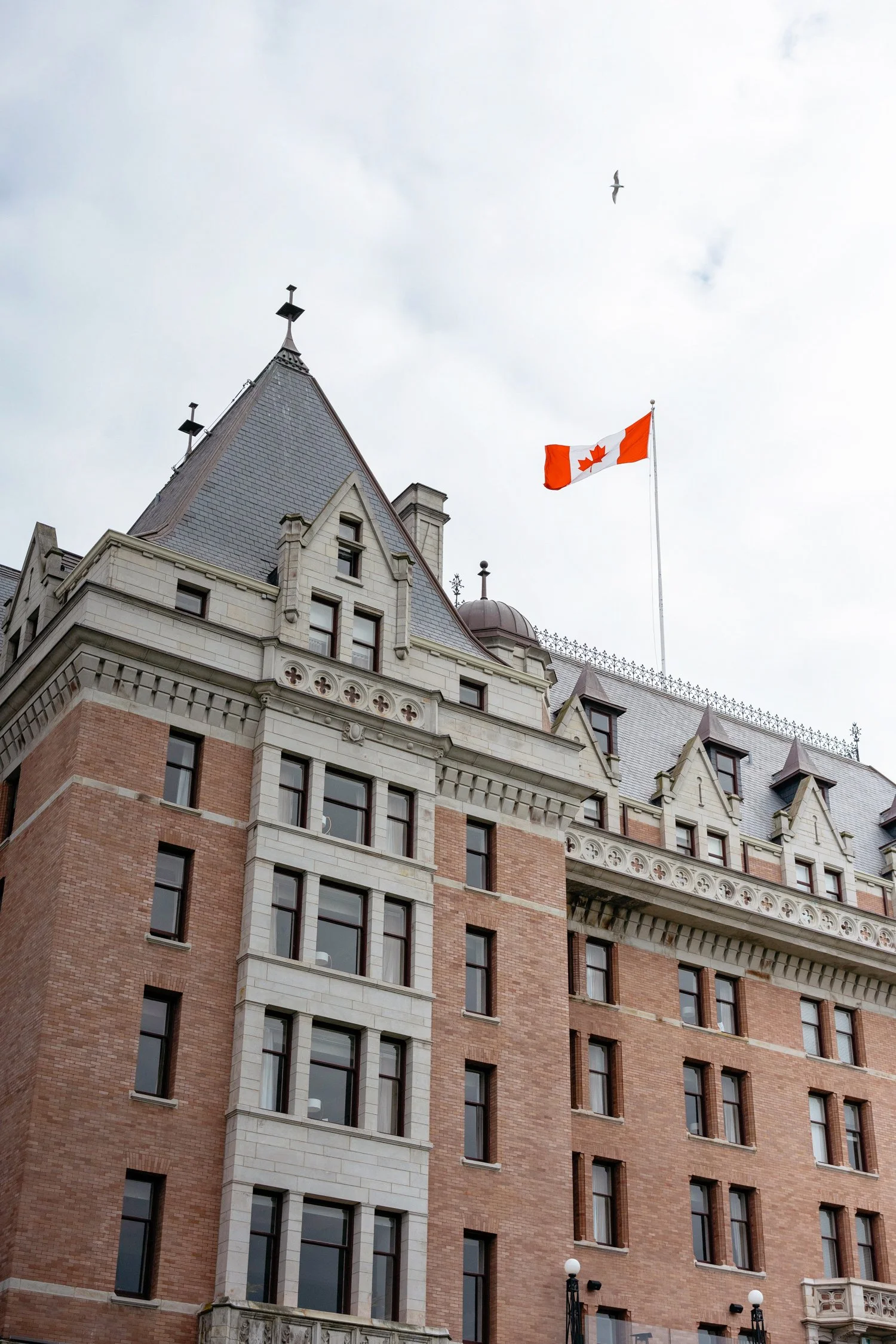 fairmont-empress-victoria-hotel-entrance.jpg