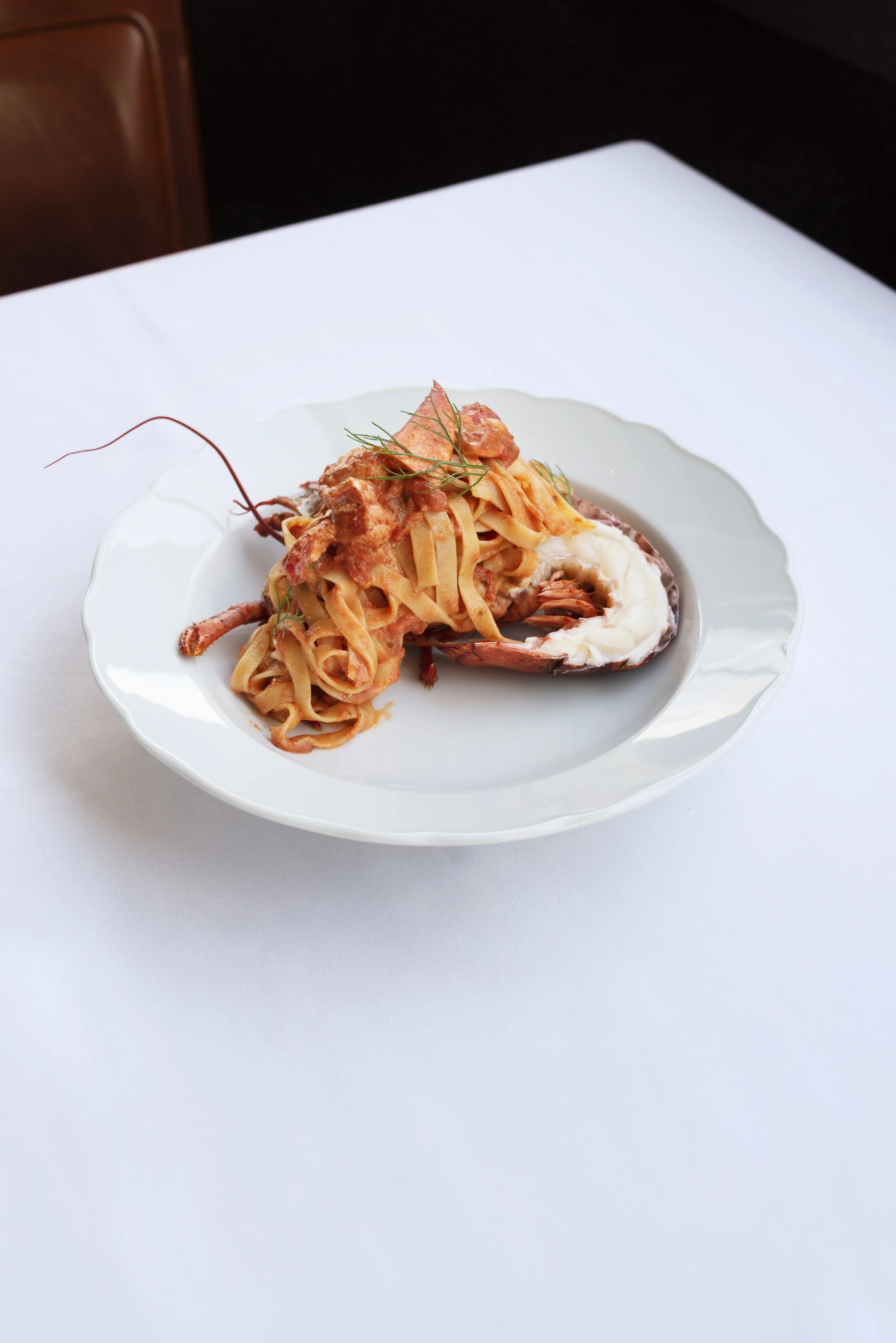 03-fine-dining-lobster-tagliolini-white-plate.jpg