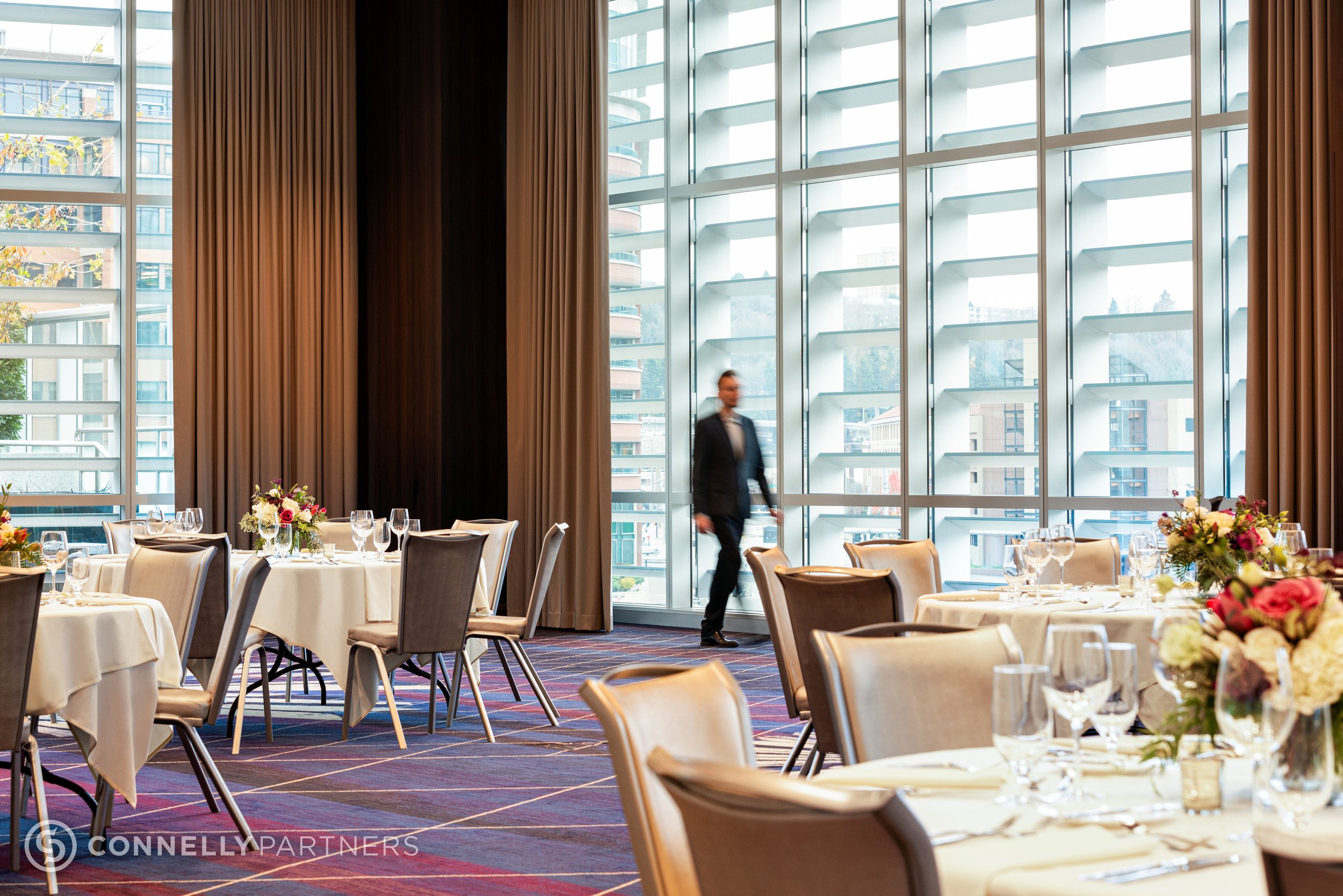 embassy-suites-vancouver-human-element-4.jpg
