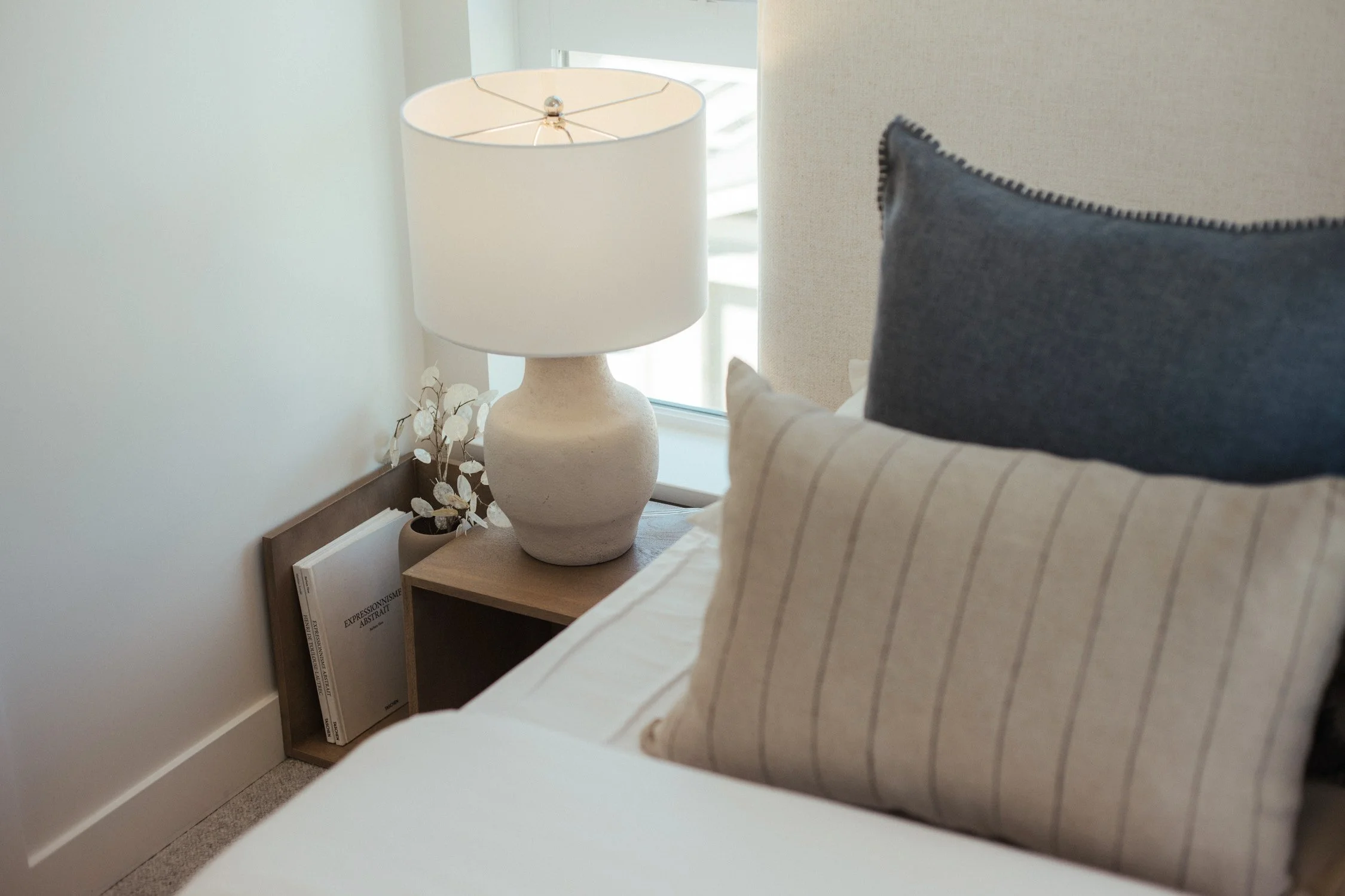 interior-design-bedroom-nightstand-linen-lamp.jpg