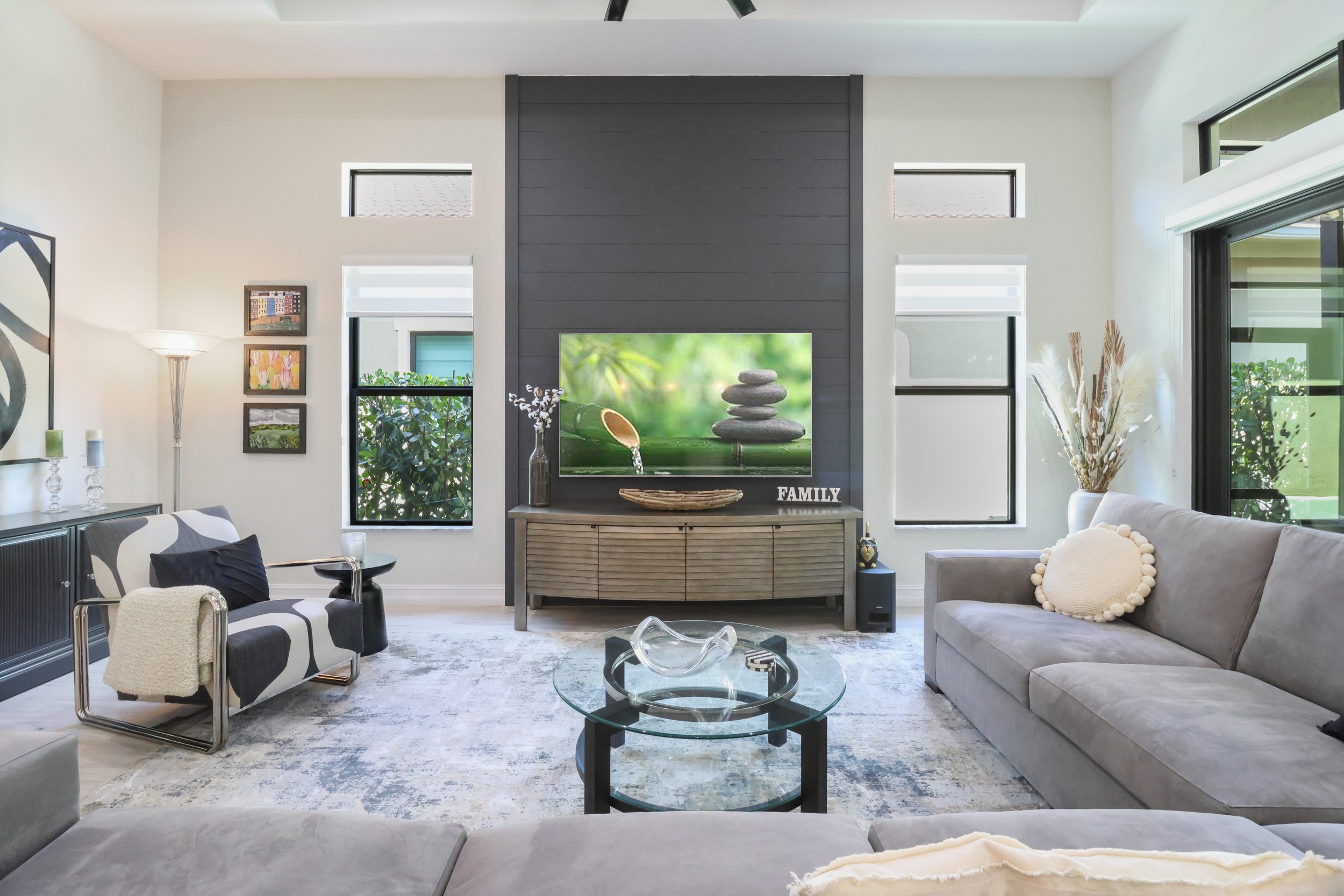 29 - GREAT ROOM.jpg