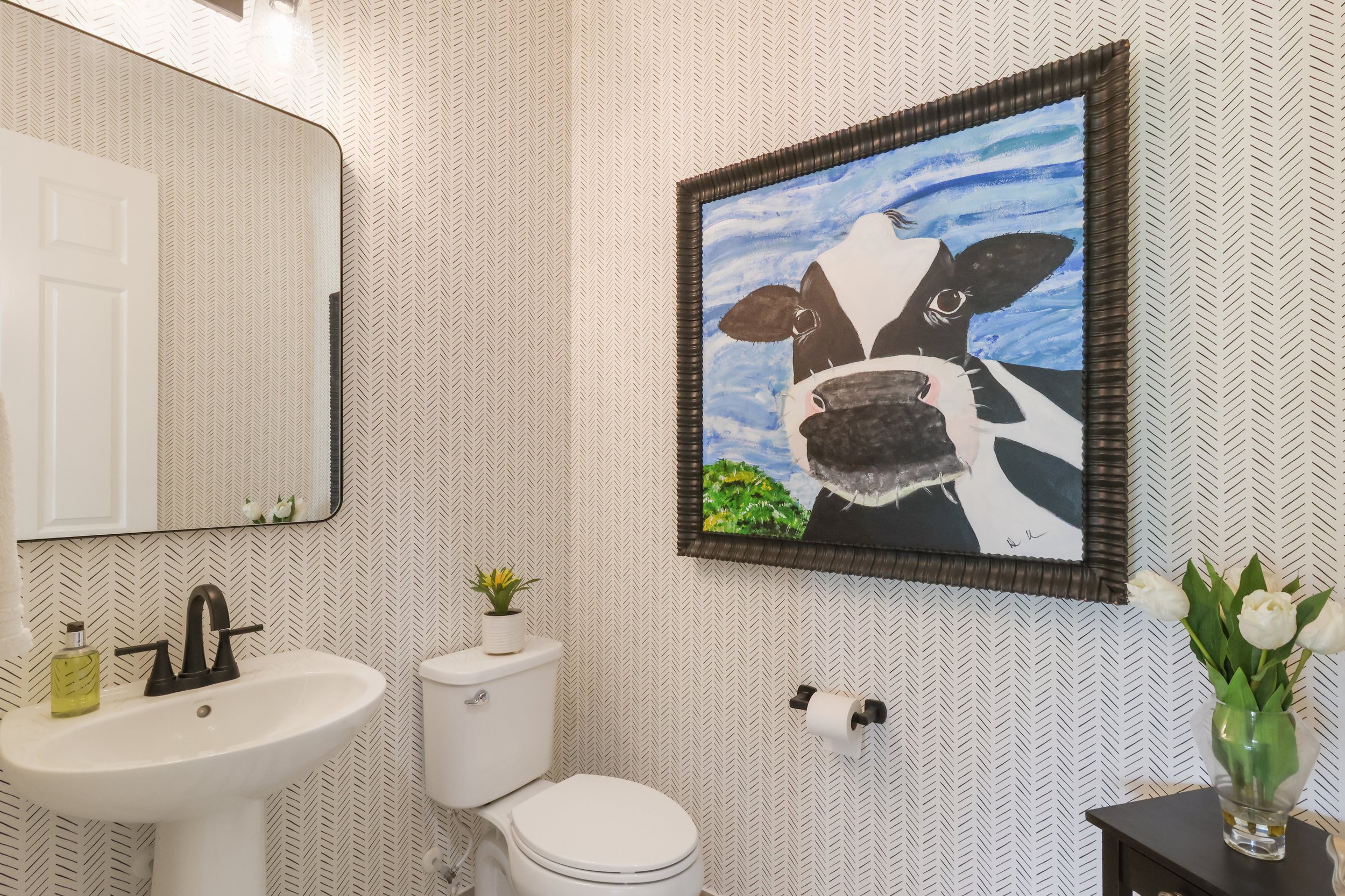 6 - HALF BATH.jpg