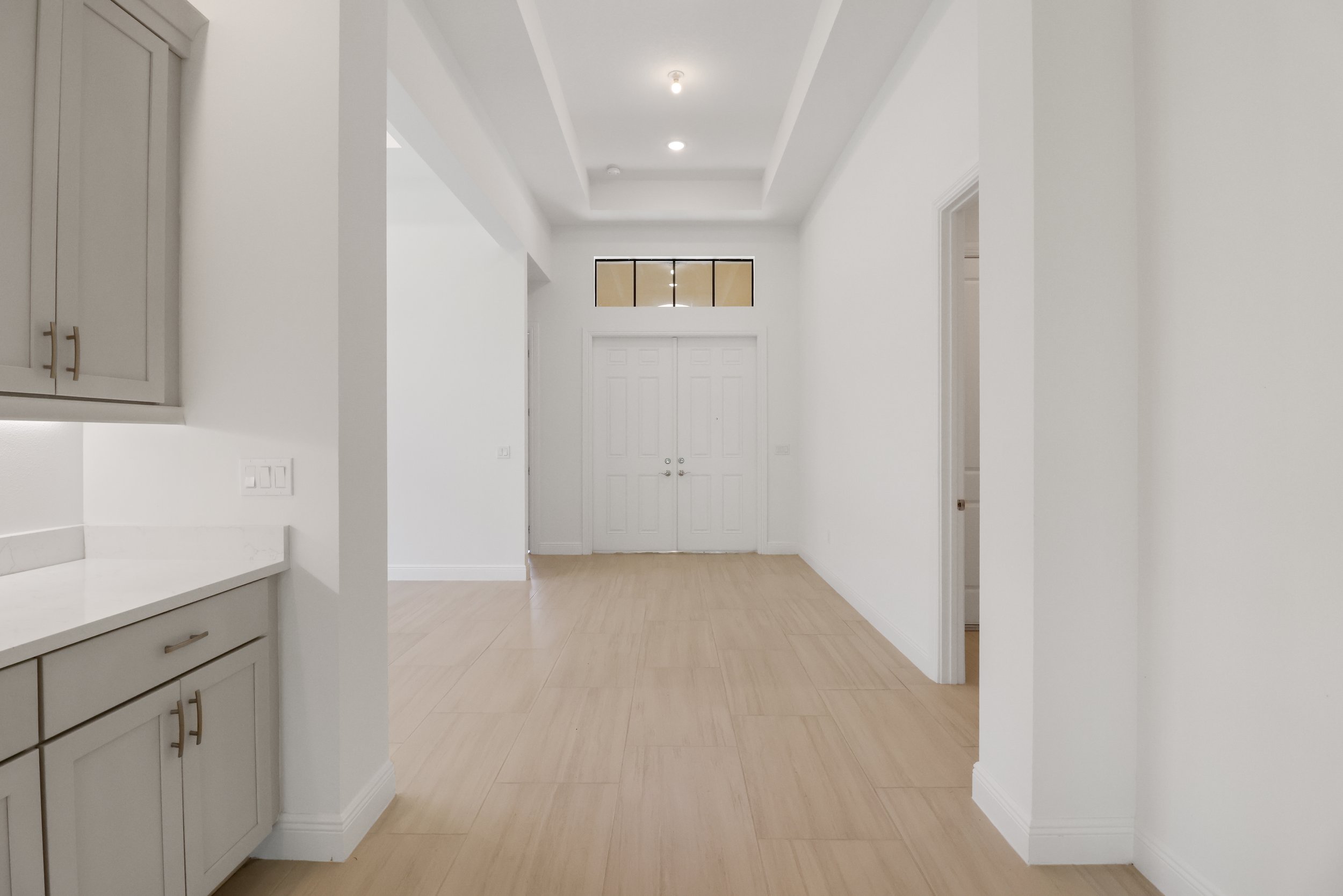 35 - FOYER.jpg
