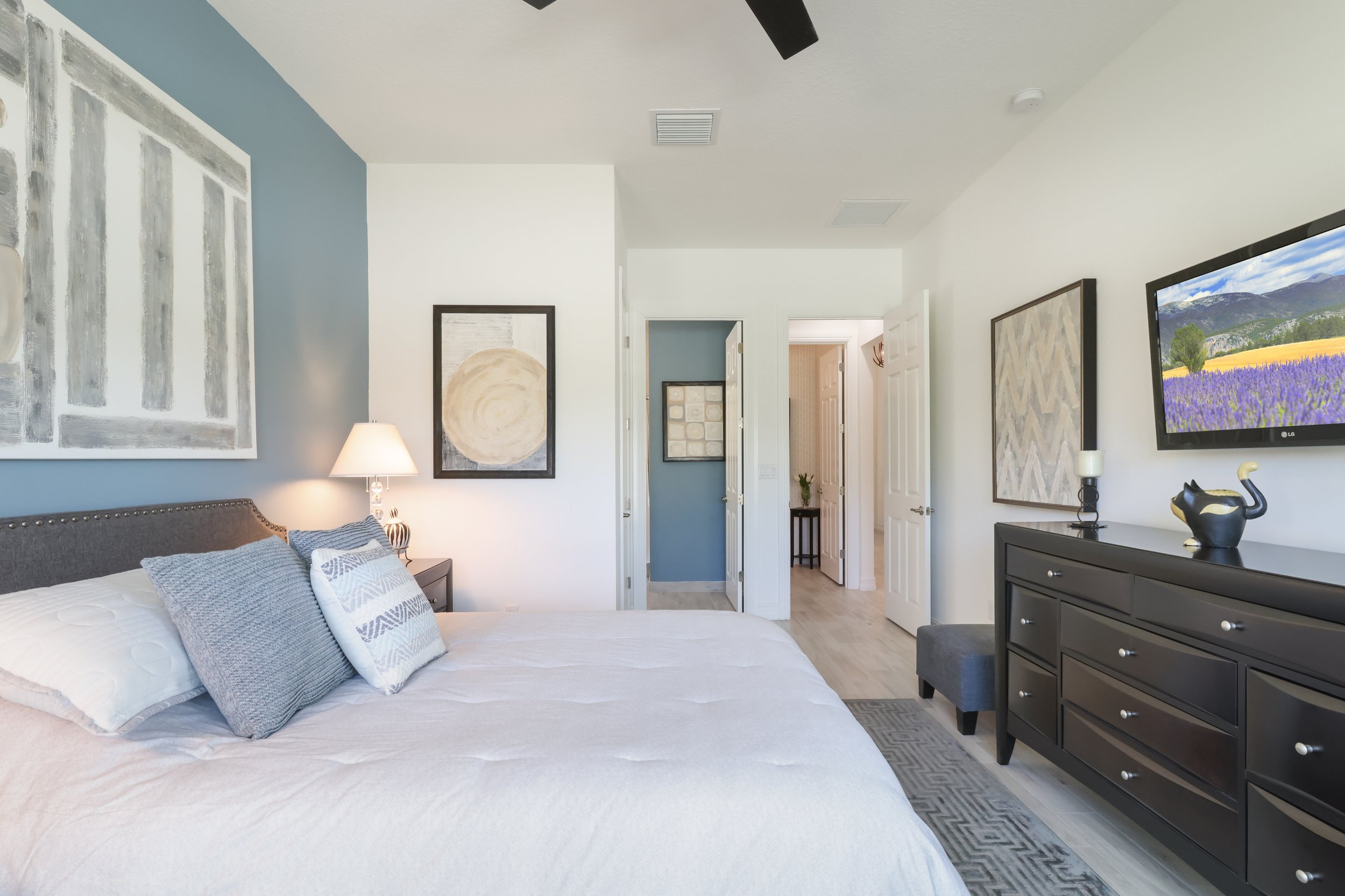 3 - BEDROOM.jpg