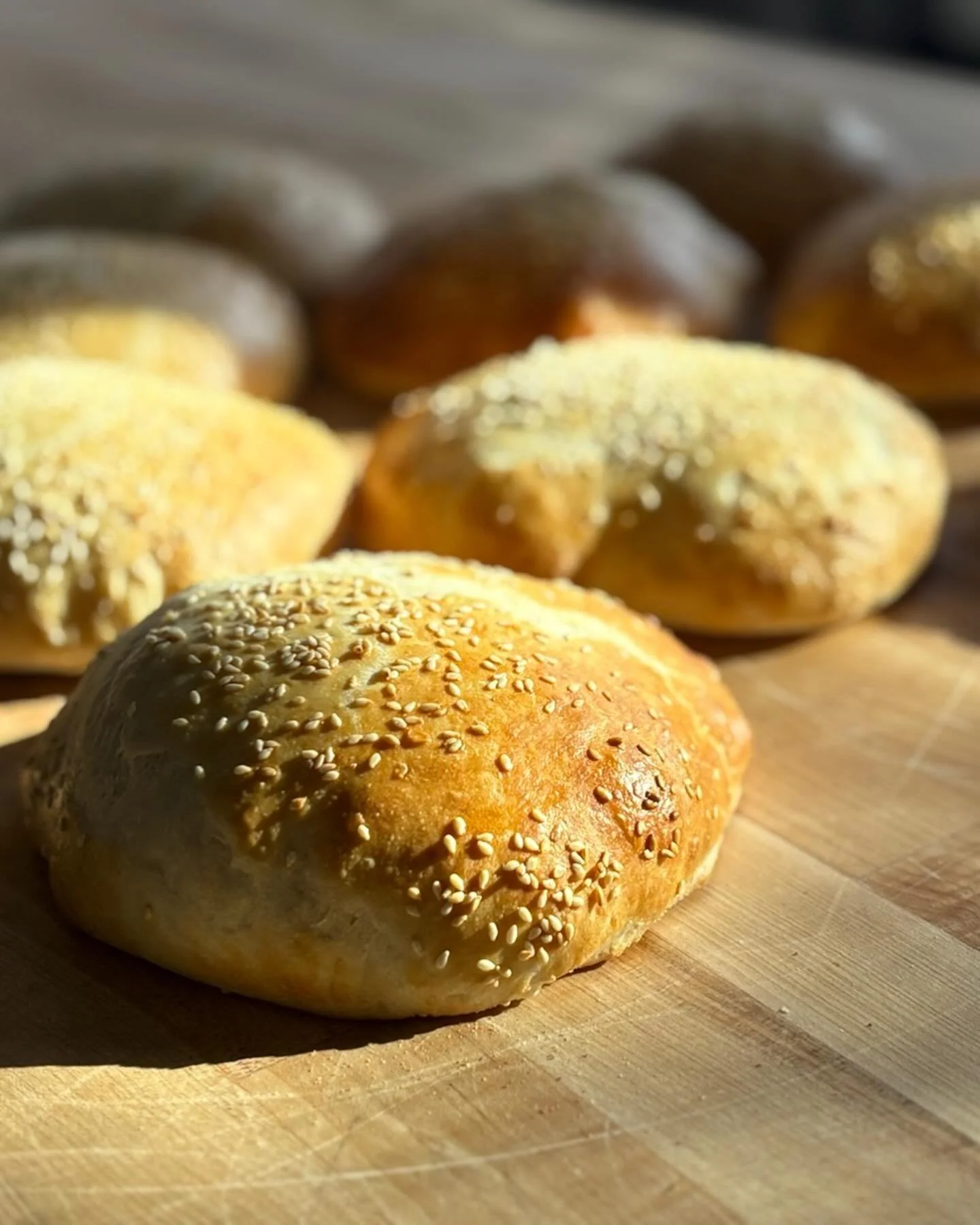 The muffuletta isn&rsquo;t just a sandwich&mdash;it&rsquo;s a love letter to New Orleans. 🇮🇹⚜️
Born in the early 1900s at Central Grocery, this iconic sandwich was created for Italian dockworkers who wanted something hearty, flavorful, and easy to 