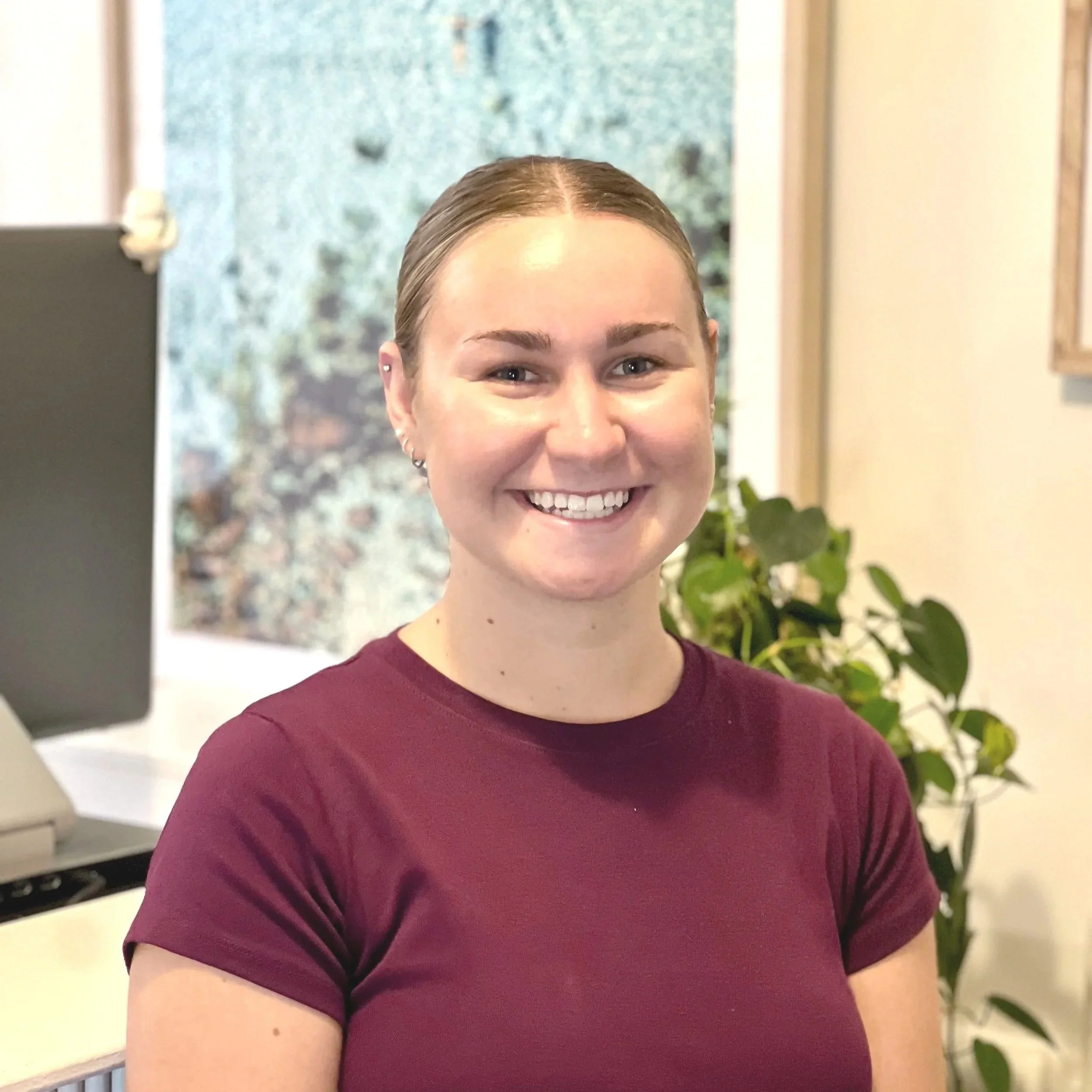 Izzy Olson, Clinic Assistant