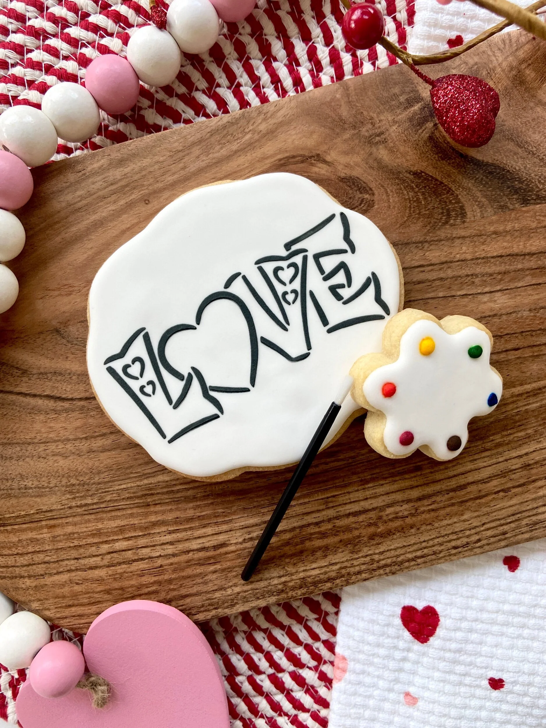 Paint Your Own Valentine's Day Cookie Kit