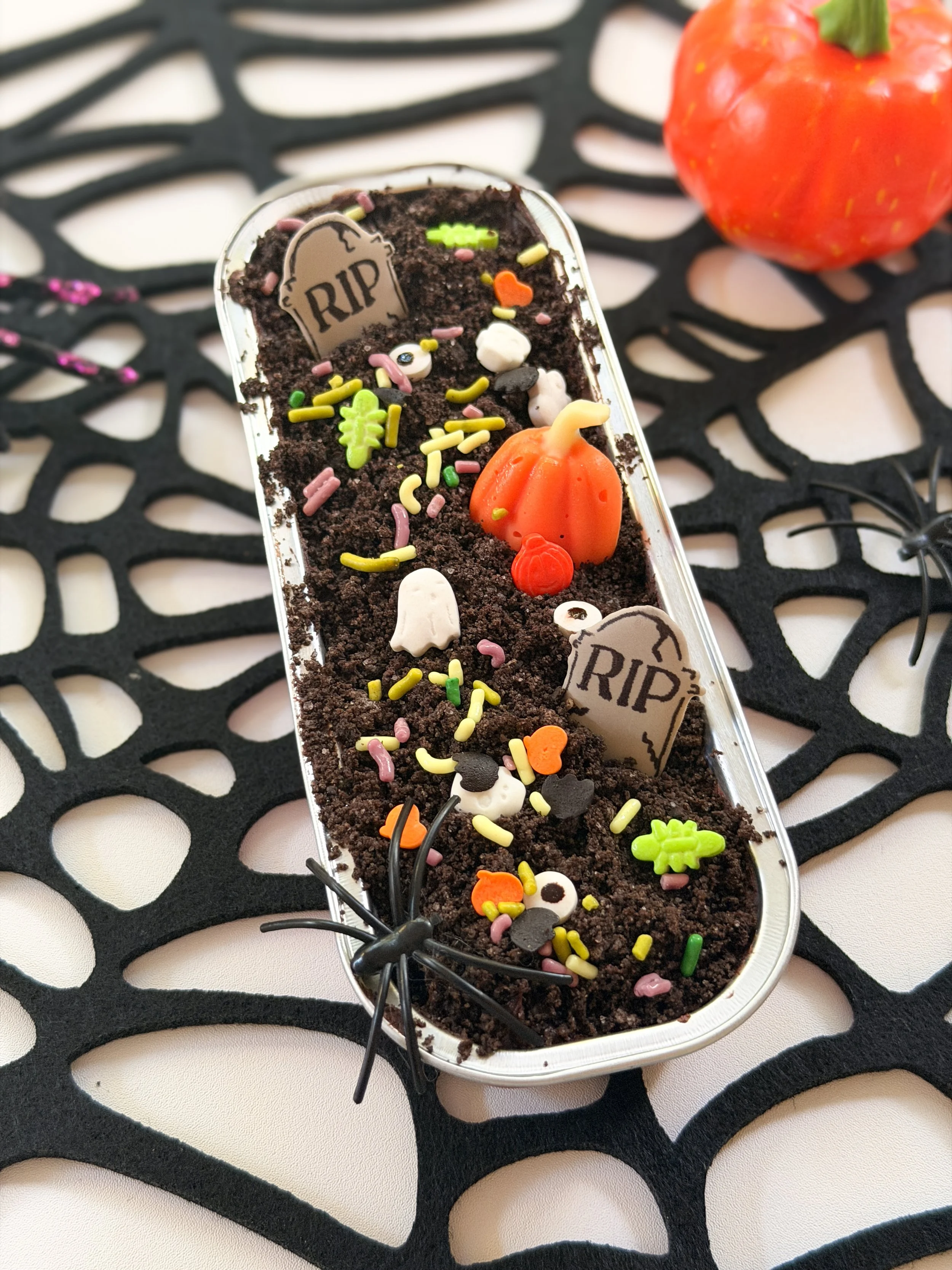Graveyard Cake 2.JPG