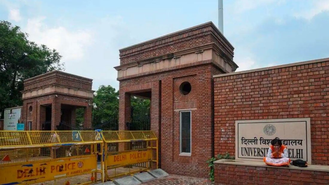 Ramanujan College teachers' body demands withdrawal of mandatory clause in 'course' on Gita