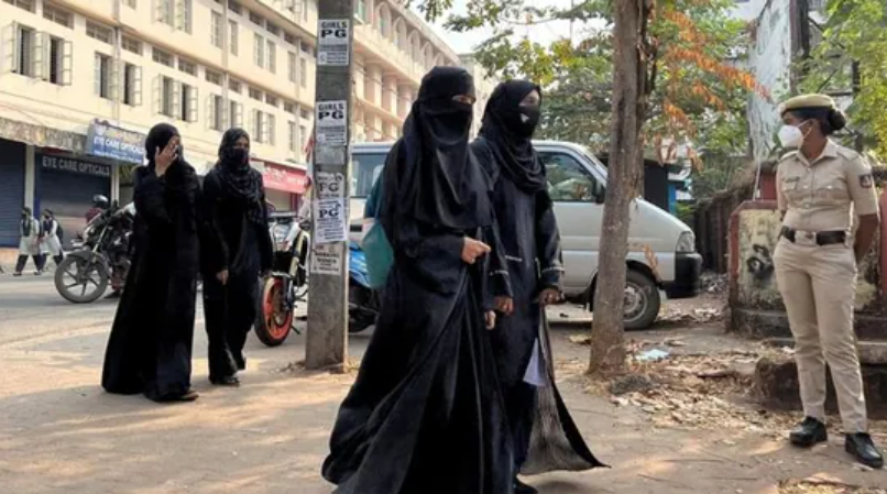 Kolkata Teacher Resigns Over Alleged Hijab Ban, University Issues Clarification