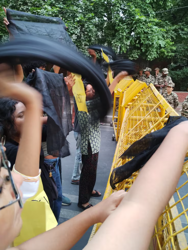 Protests at Delhi University on Yoga Day, Sloganeering Against Education Minister