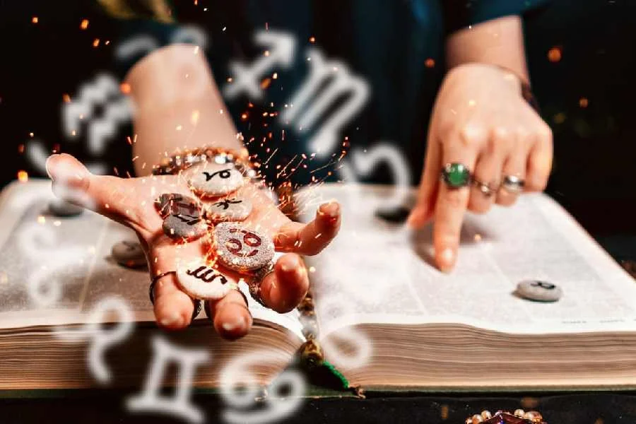 'Reincarnation' at IIT Worries Scientists as Institutions Focus on 'Pseudoscientific' Courses