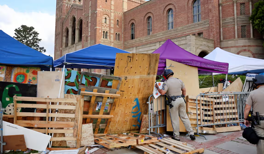 University of California Bans Caps and Face Masks Used to ‘Conceal Identity’