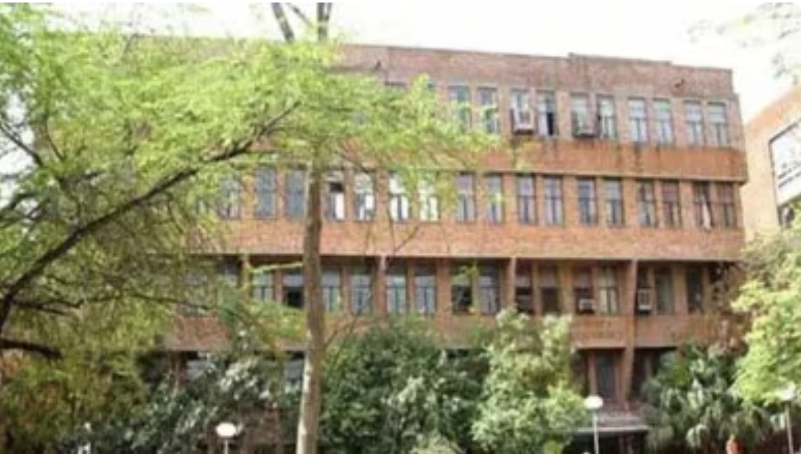 Probation Extended Arbitrarily: JNU Teachers’ Body; As per Rules, Says VC