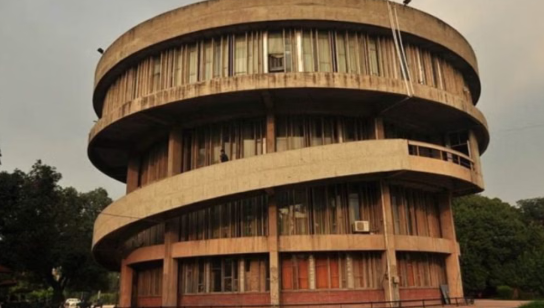HC Orders Regularisation of 2 Long-Serving Contractual Teachers at Panjab University
