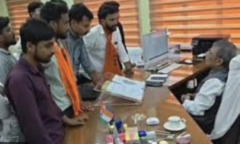 Men Claiming to be ABVP Members Storm Bengal University, Tear Down Portraits of Tagore, Vidyasagar